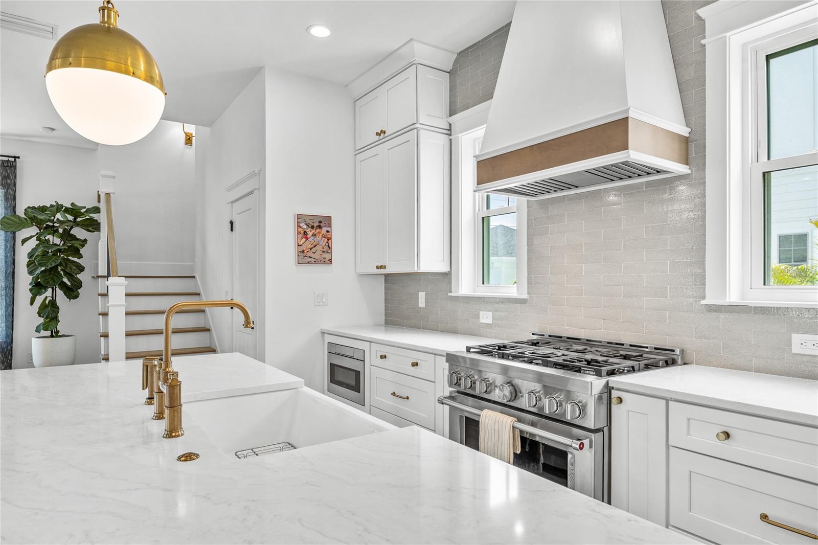 Image 14 of 55 For 3037 10th Street N