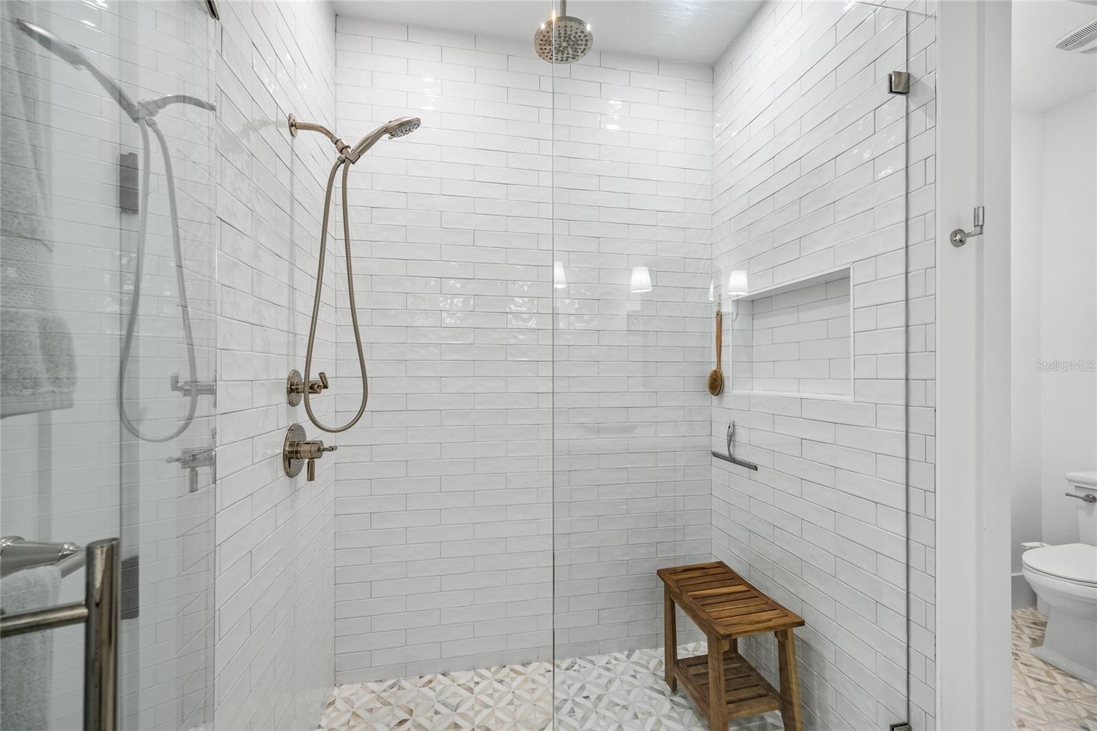 Image 21 of 55 For 3037 10th Street N