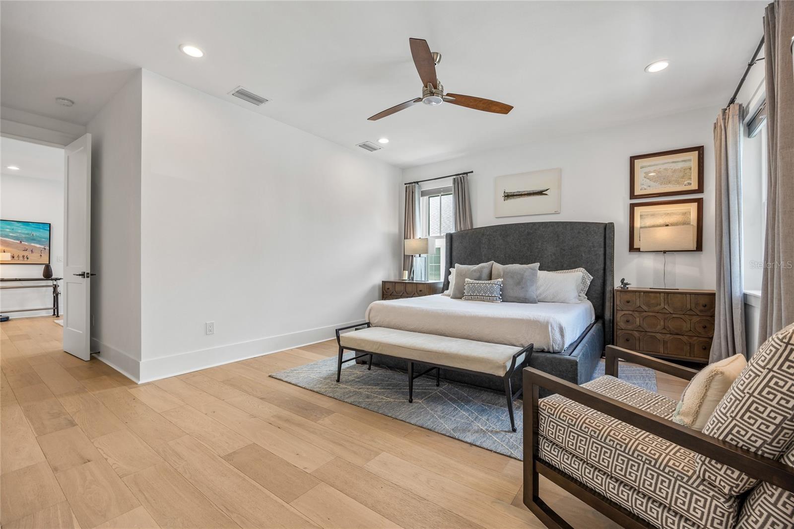 Image 24 of 55 For 3037 10th Street N