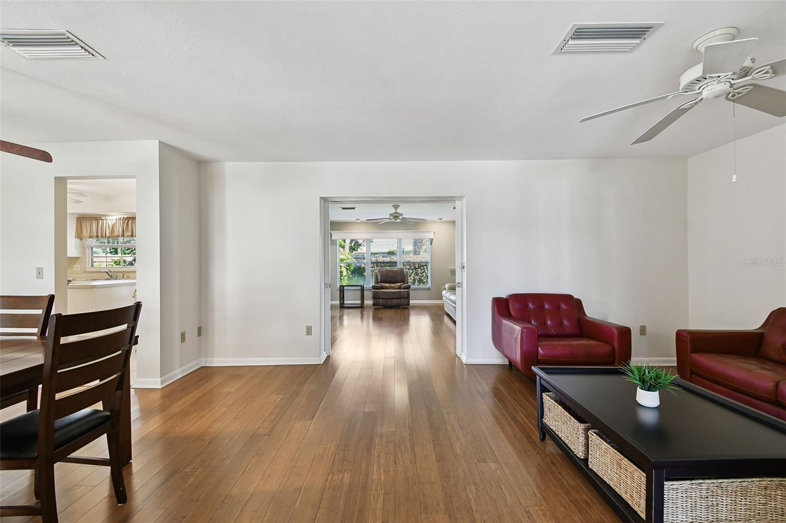 Image 9 of 77 For 1045 44th Avenue Ne