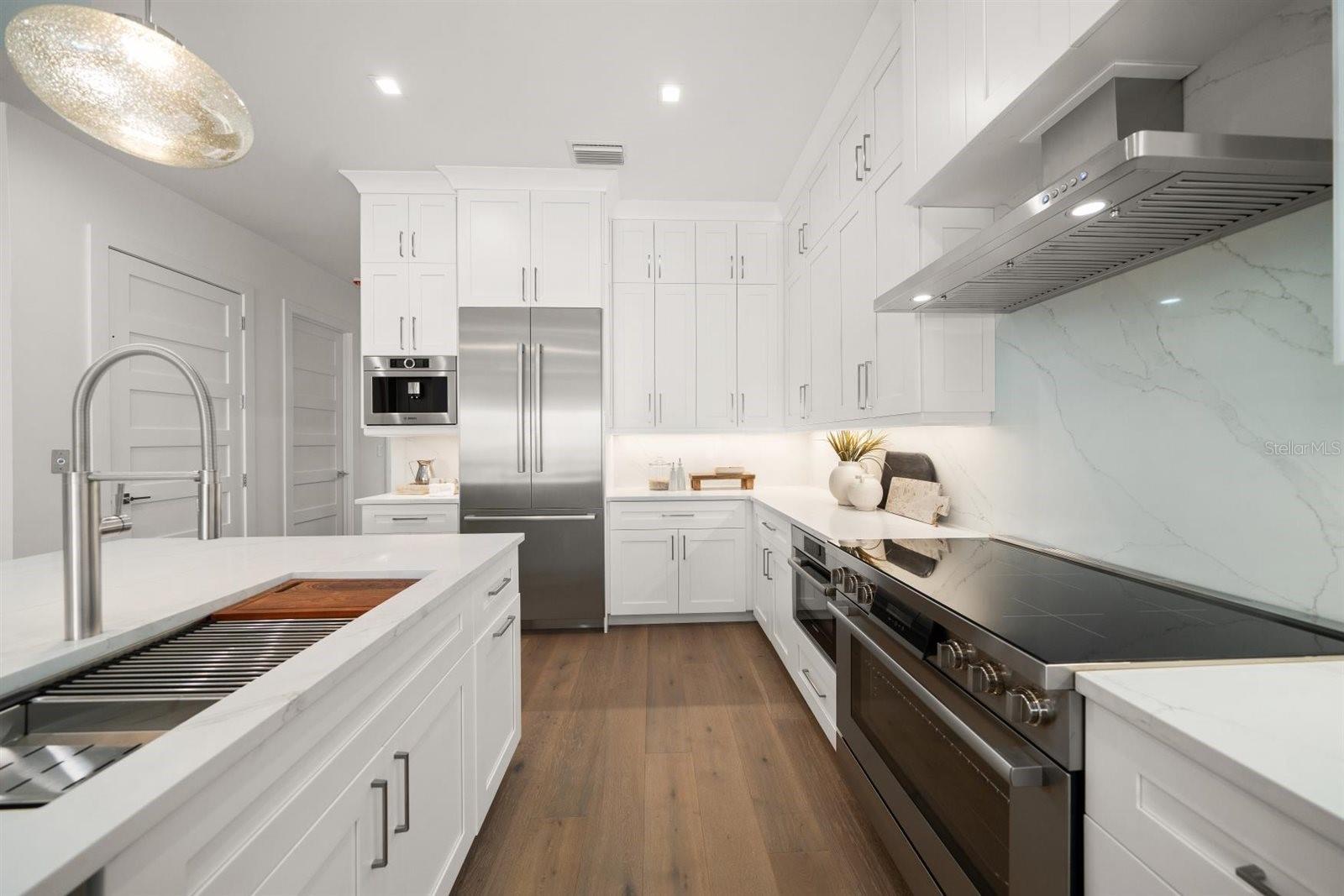 Image 22 of 84 For 2205 Gulf Boulevard B