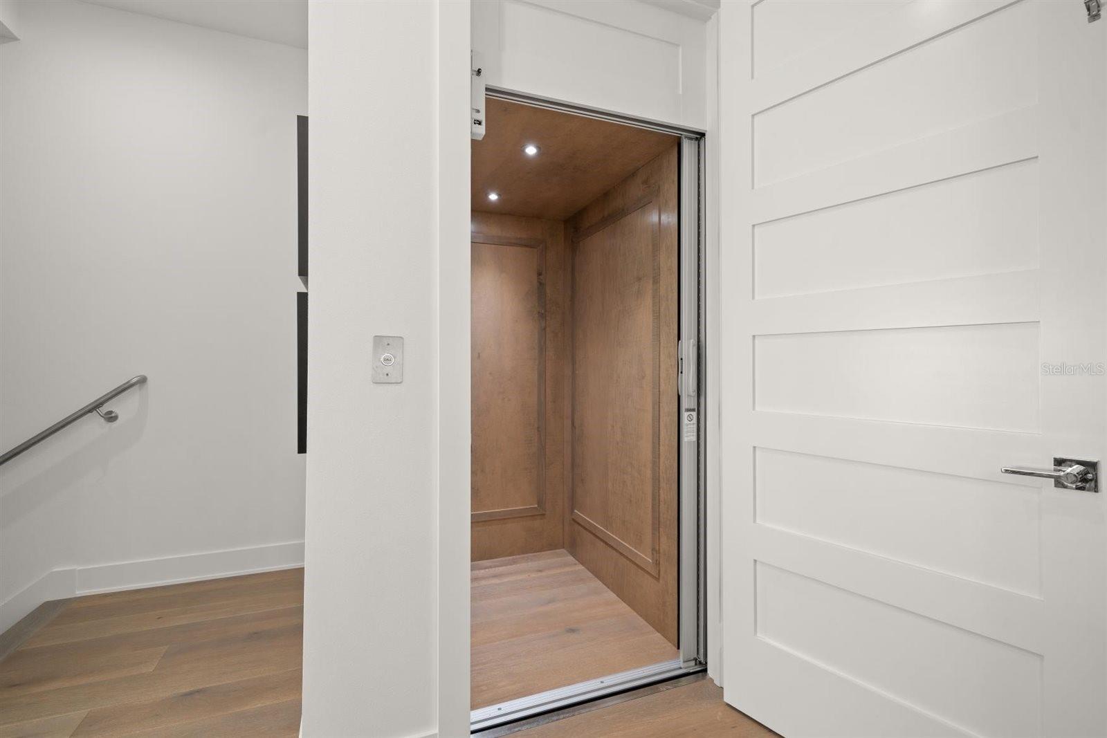 Image 23 of 84 For 2205 Gulf Boulevard B