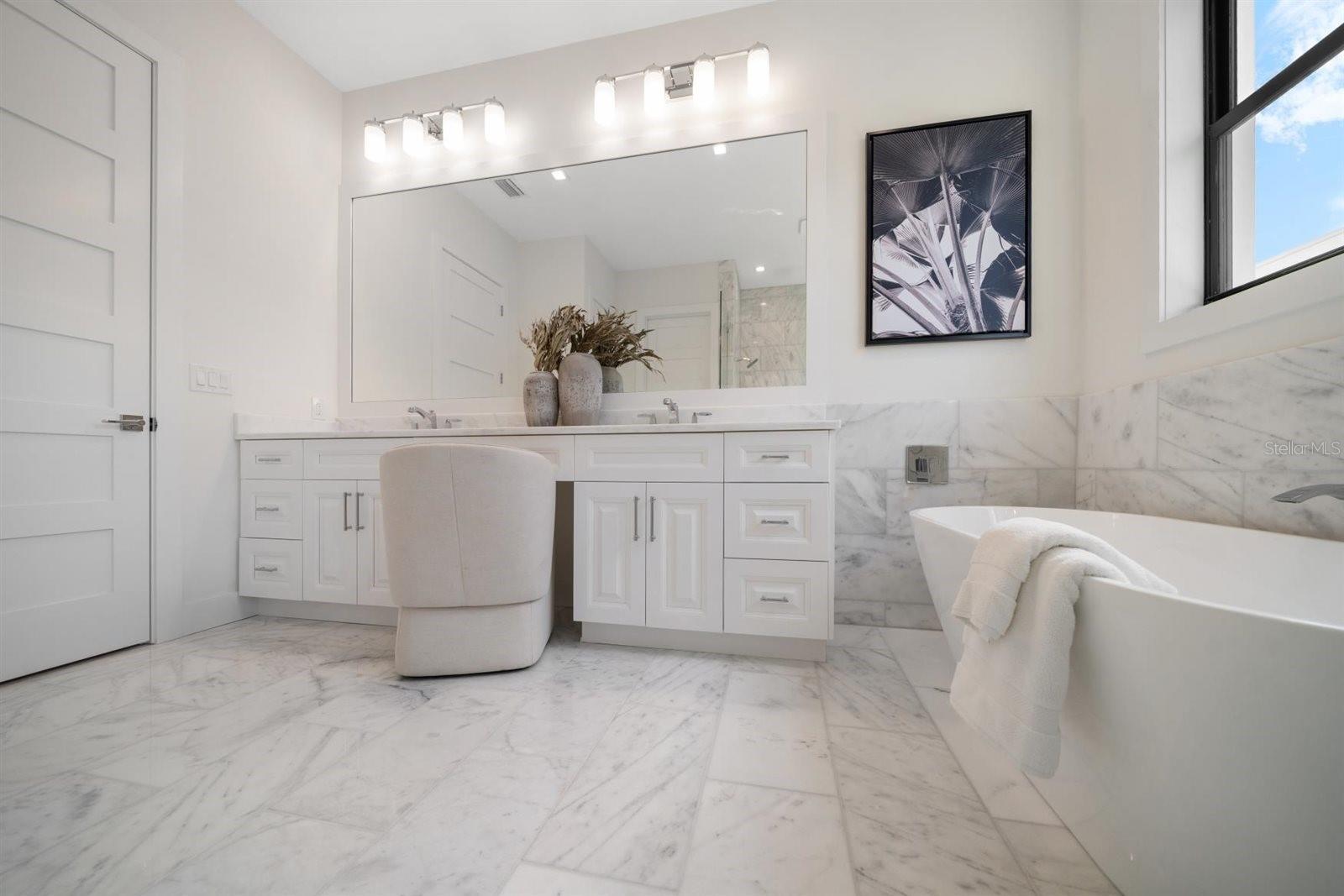 Image 44 of 84 For 2205 Gulf Boulevard B