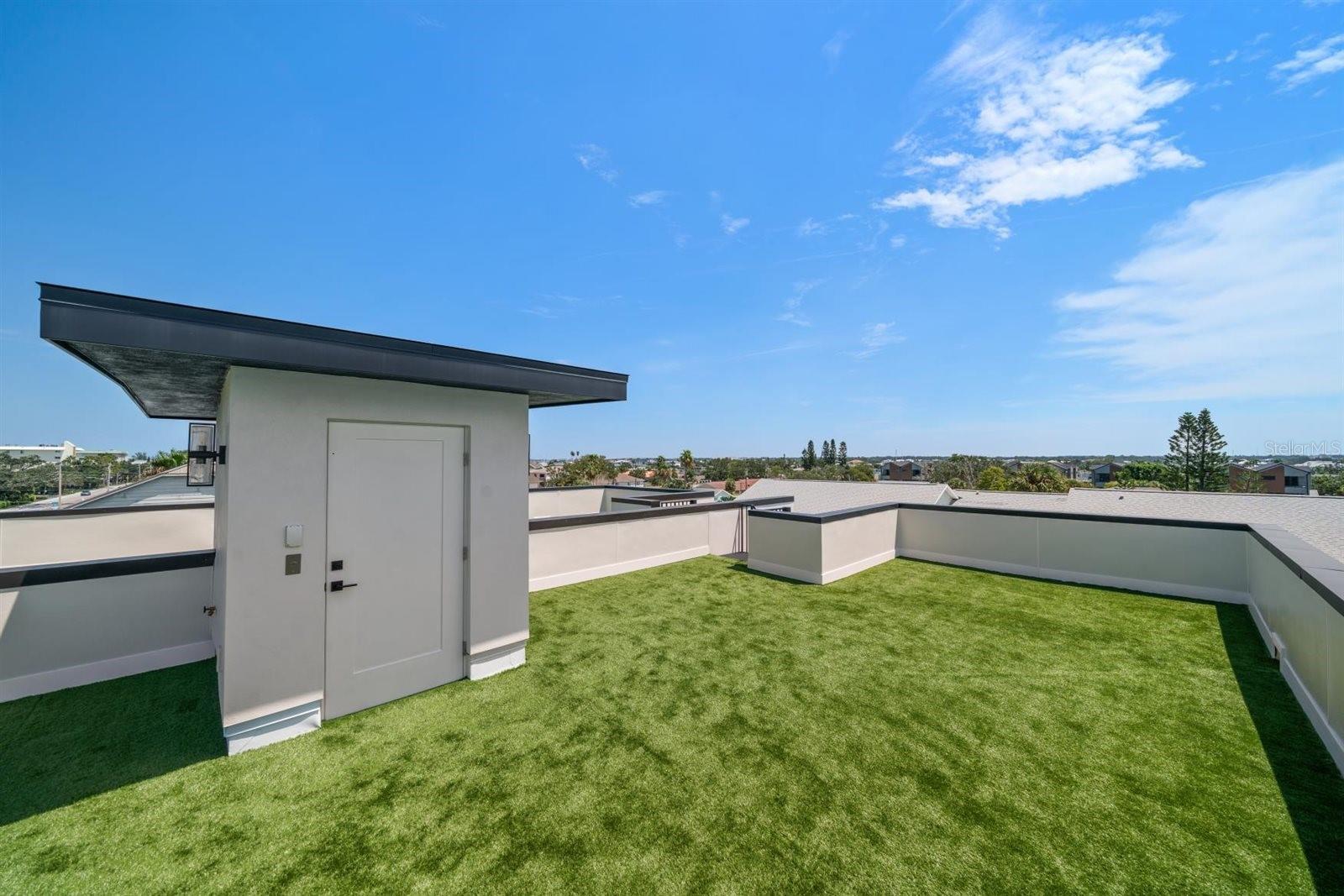 Image 62 of 84 For 2205 Gulf Boulevard B