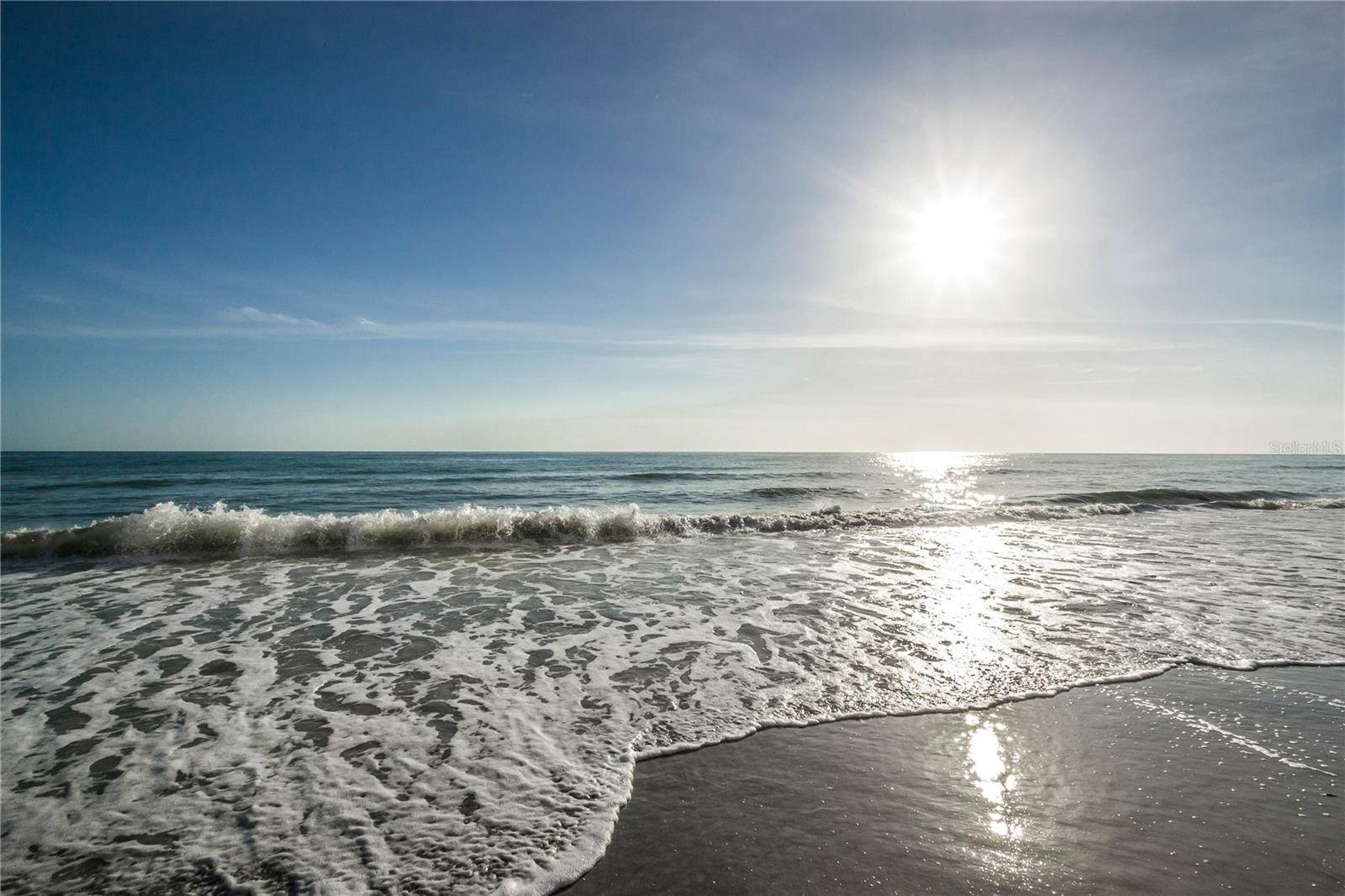 Listing photo id 8 for 16200 Gulf Boulevard