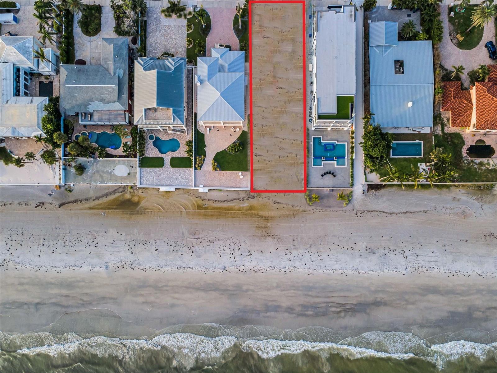Listing photo id 2 for 16200 Gulf Boulevard