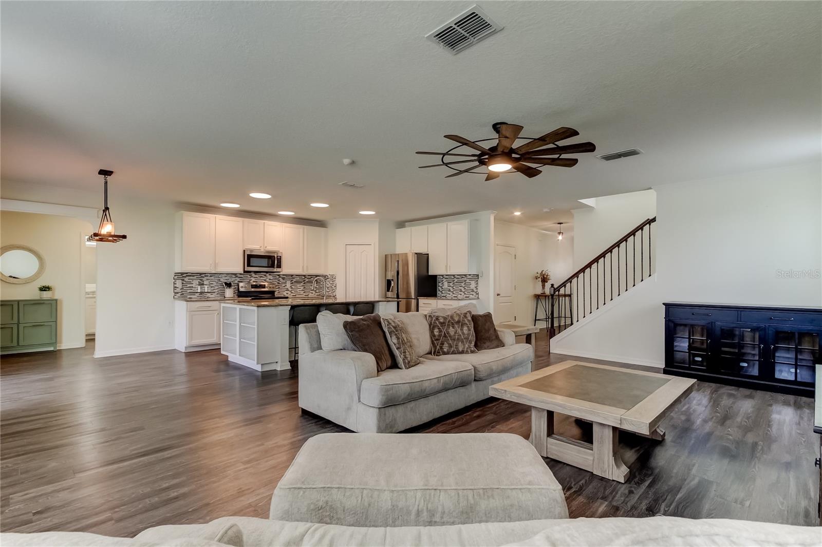 Listing photo id 9 for 30943 Parrot Reef Court