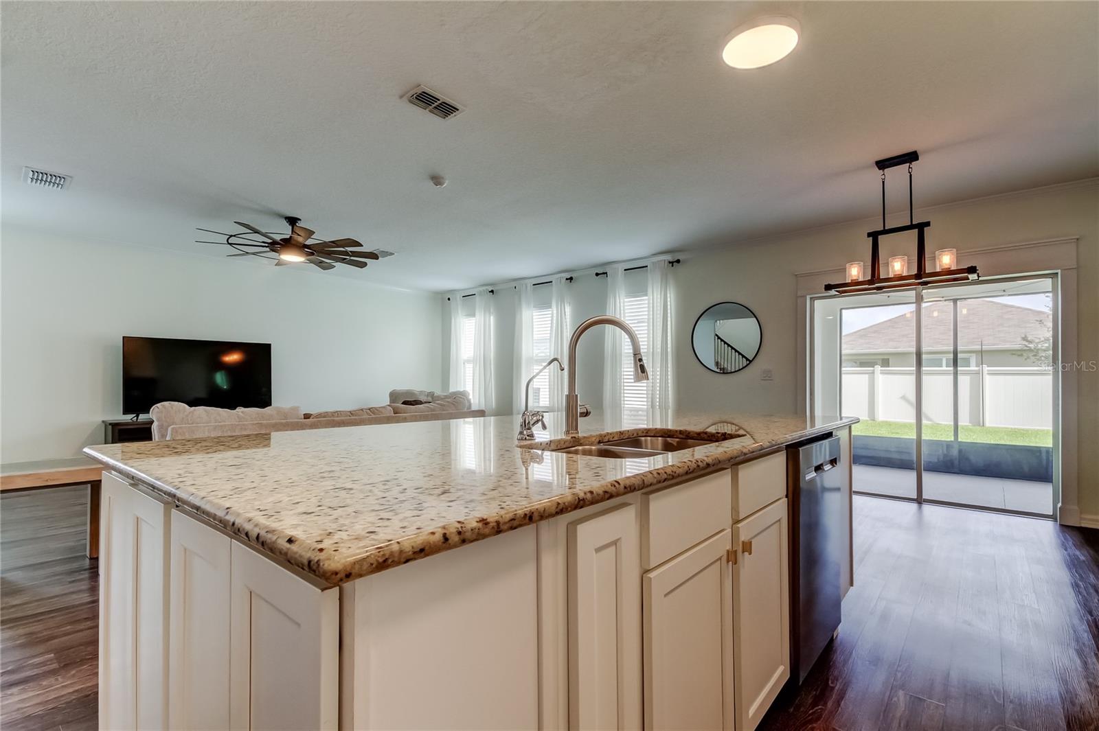 Listing photo id 18 for 30943 Parrot Reef Court