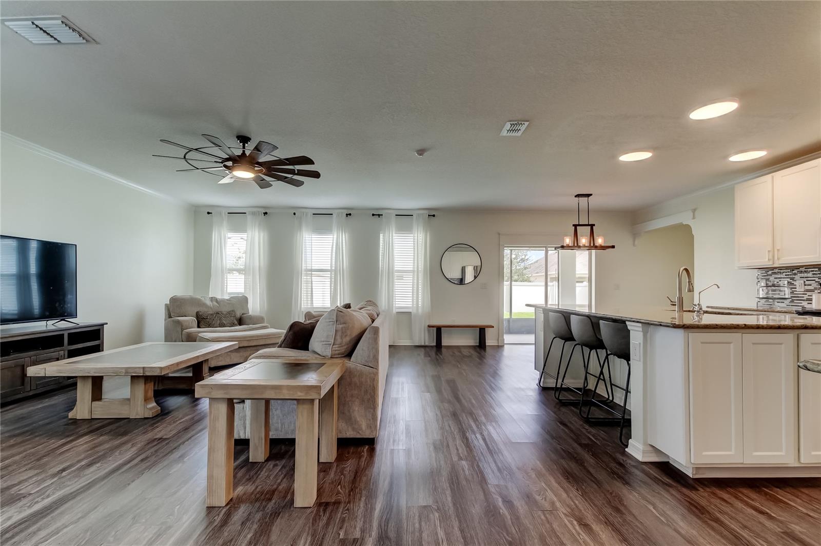 Listing photo id 6 for 30943 Parrot Reef Court