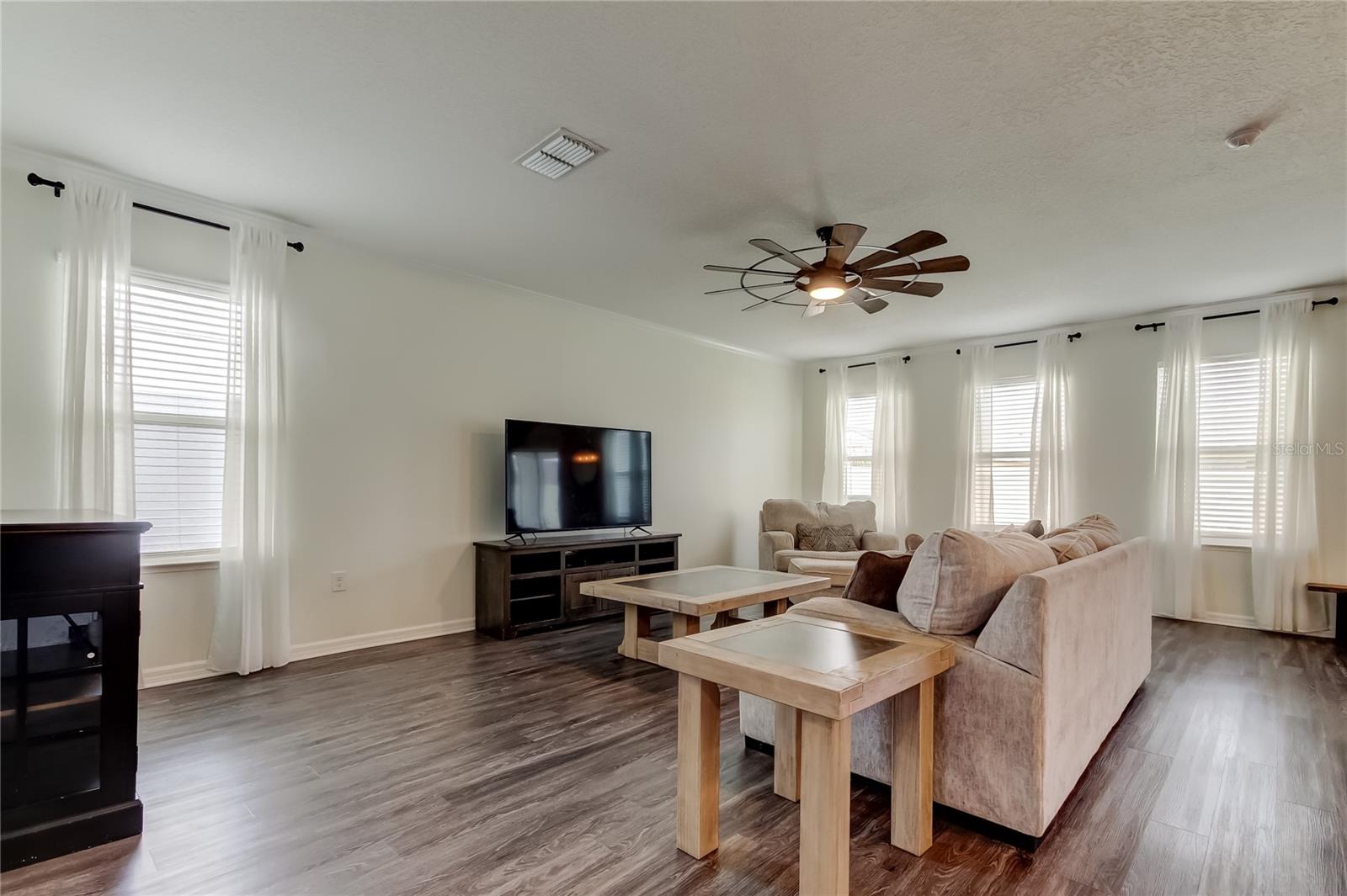 Listing photo id 7 for 30943 Parrot Reef Court