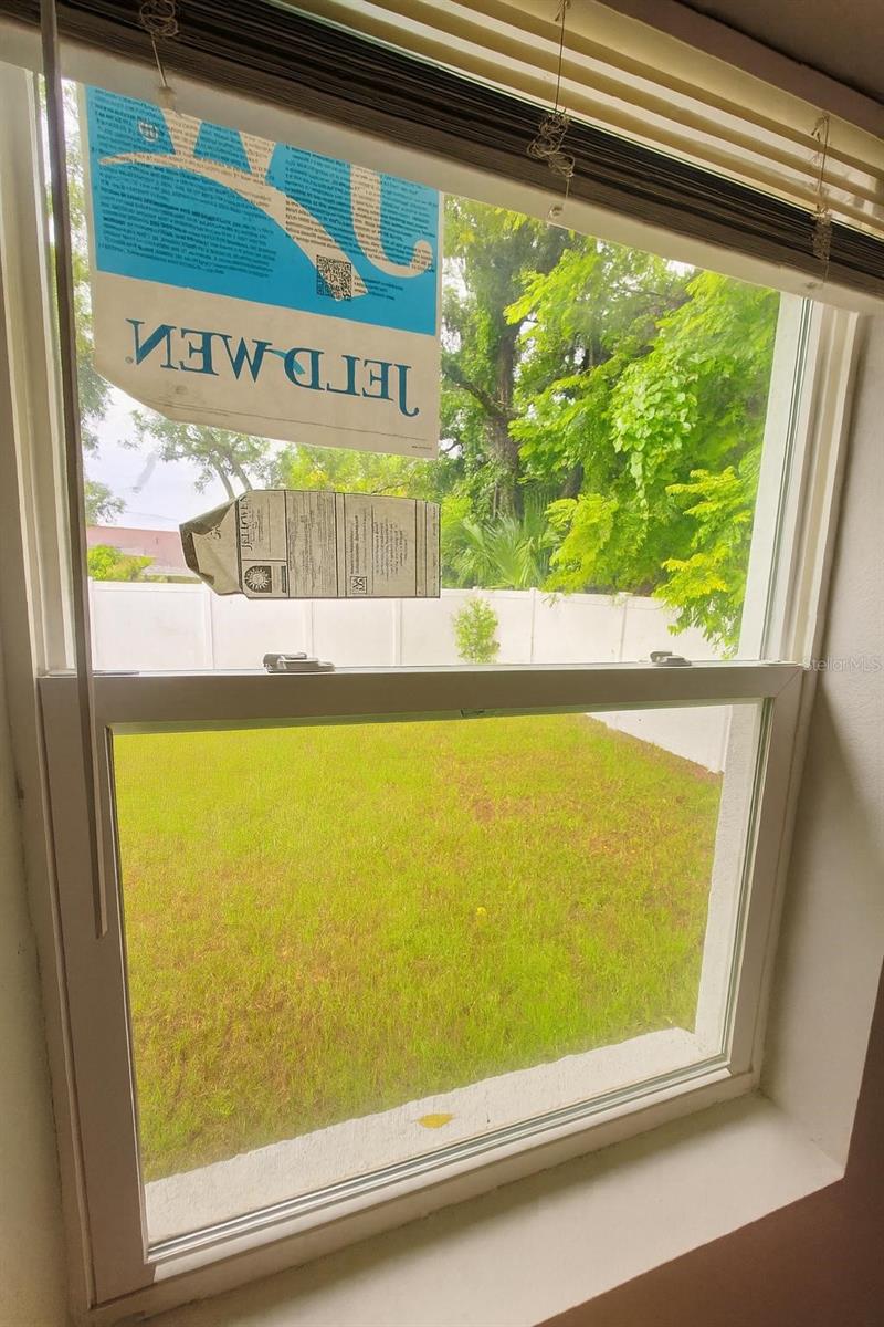 Image 43 of 74 For 3616 Lindell Avenue