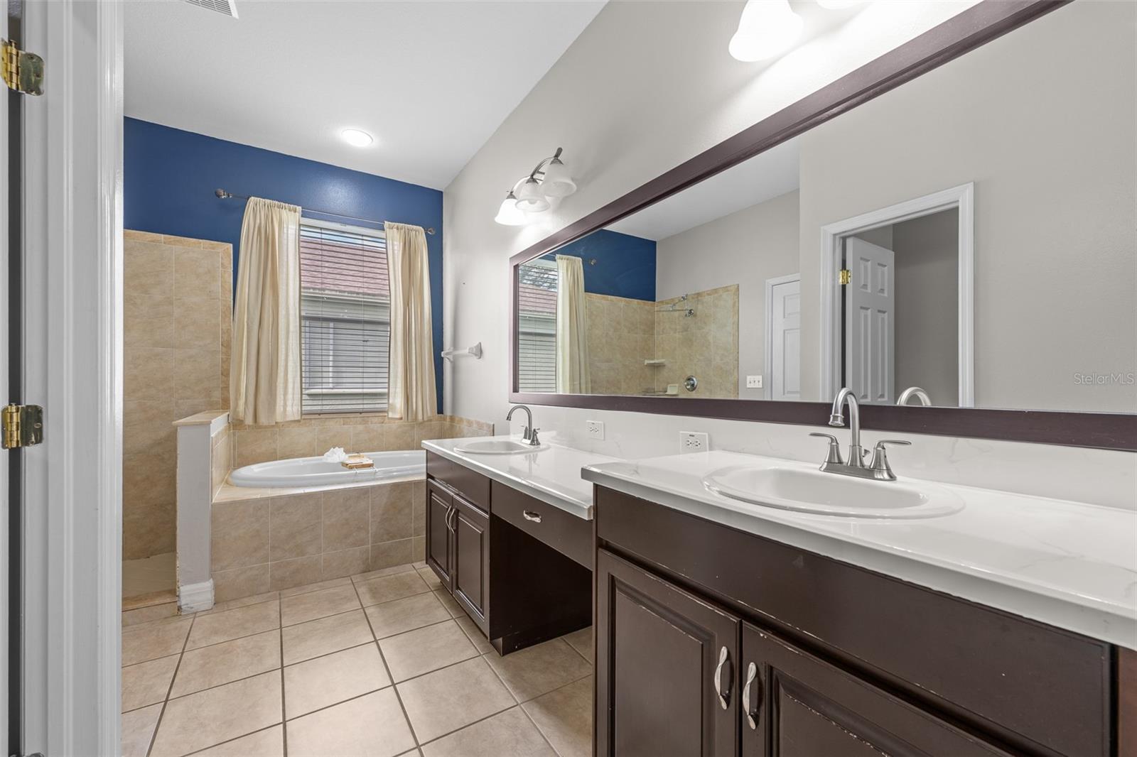 Image 22 of 53 For 5909 Wedgefield Drive