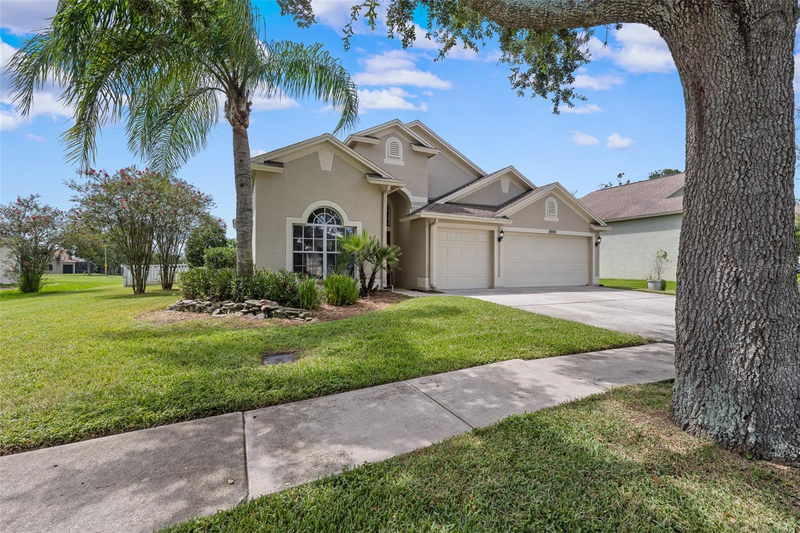 Image 34 of 53 For 5909 Wedgefield Drive