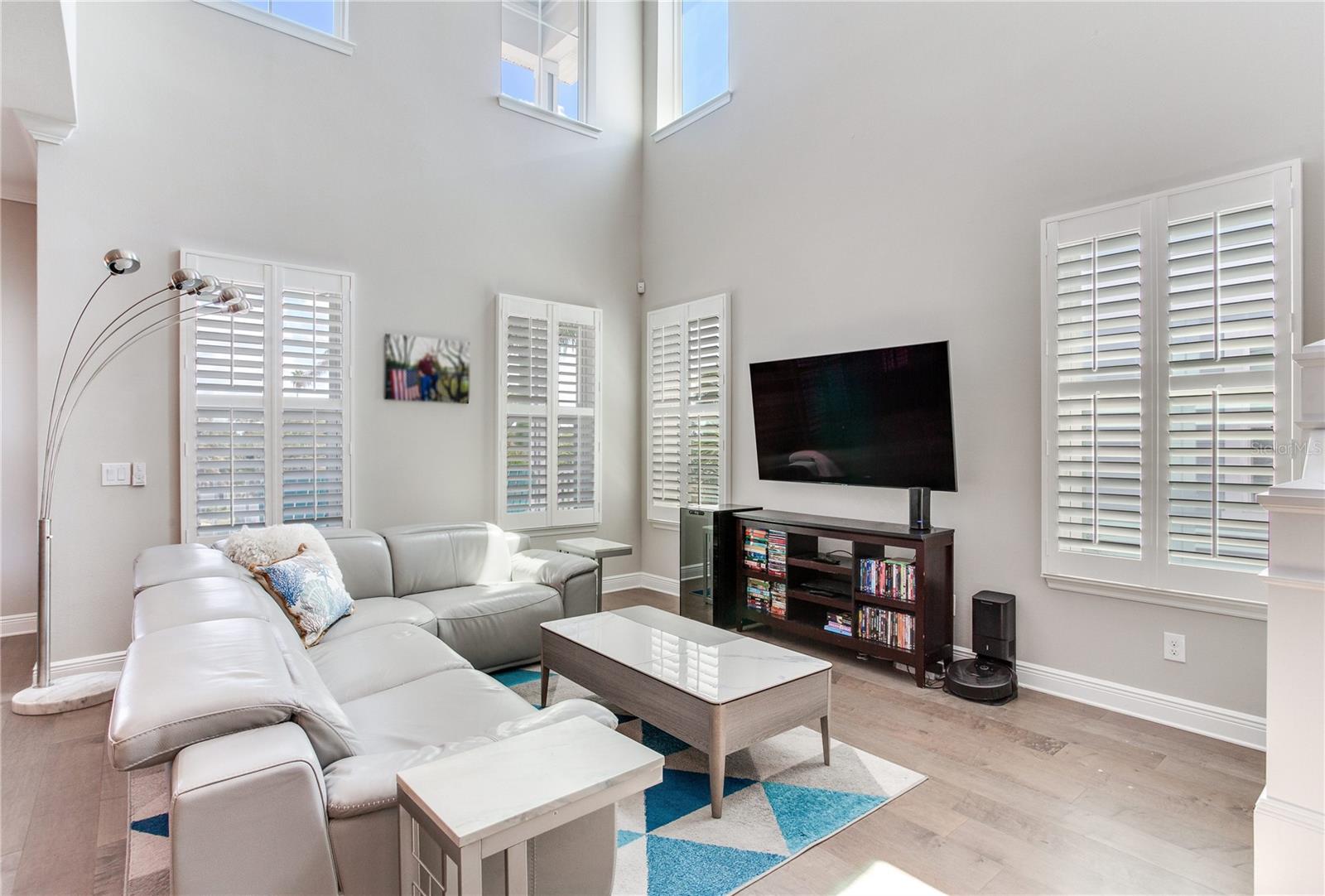 Image 12 of 60 For 16312 1st Street E