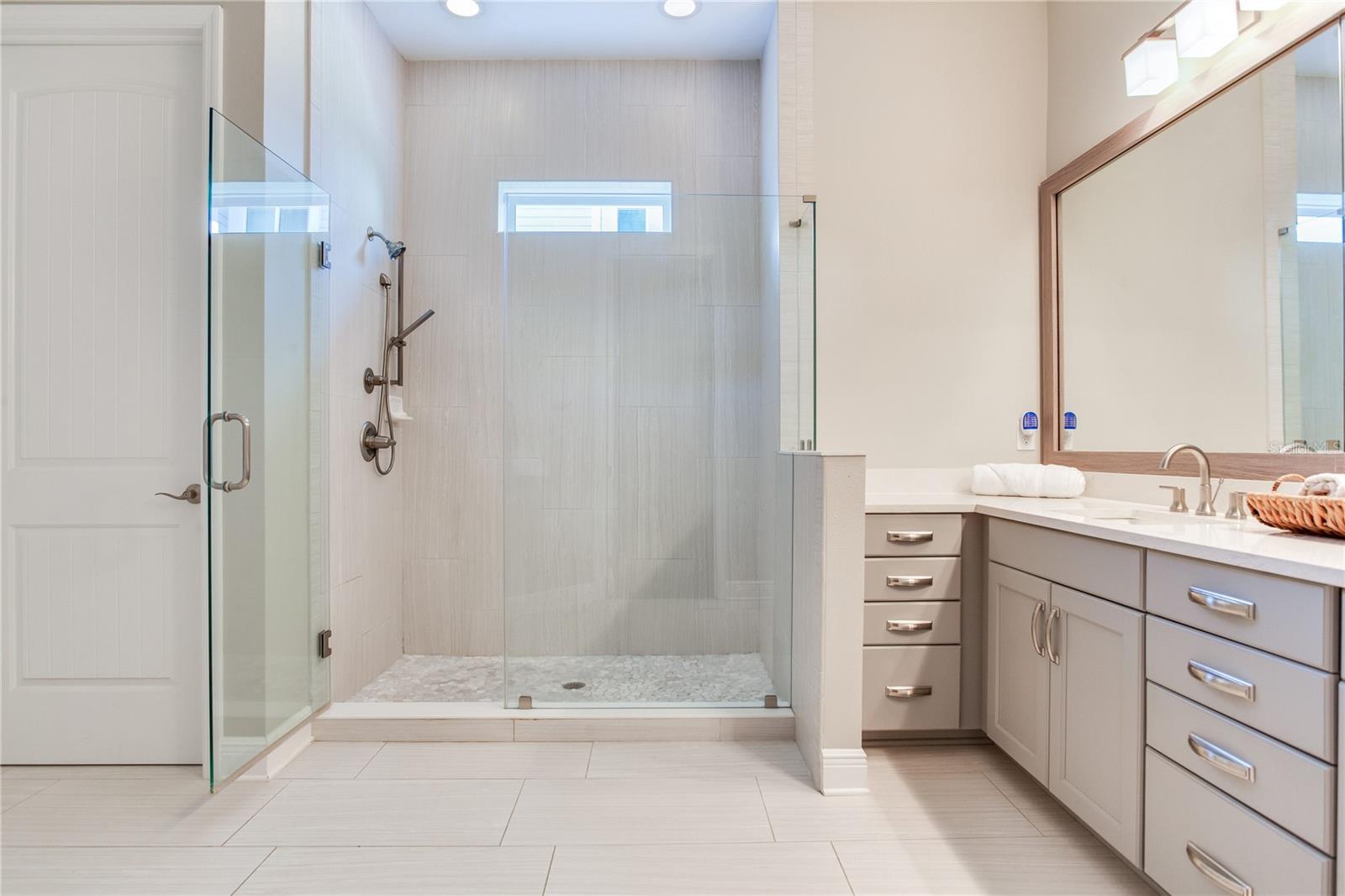 Image 34 of 60 For 16312 1st Street E