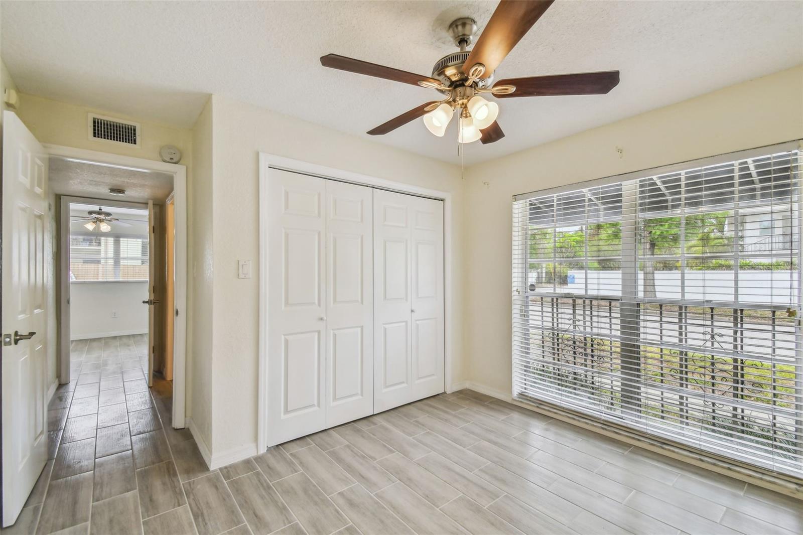 Image 18 of 26 For 208 Danube Avenue 101