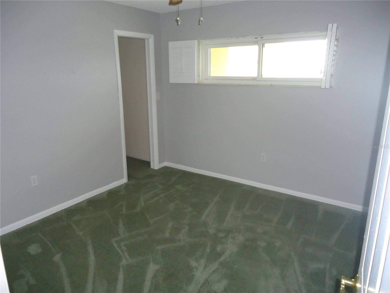 Image 6 of 6 For 4550 Cove Circle 908