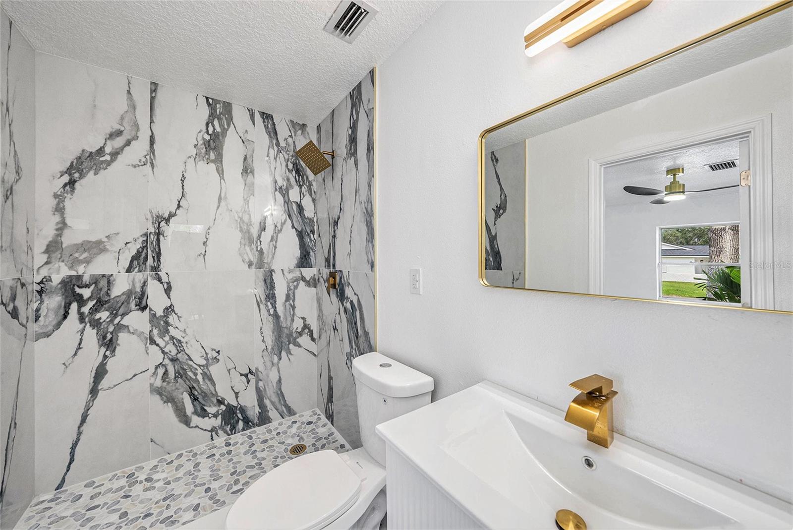 Image 14 of 23 For 433 Tangerine Drive
