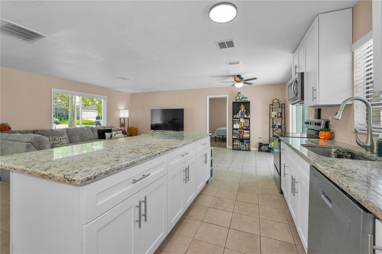 Image 18 of 42 For 11121 Peppertree Lane