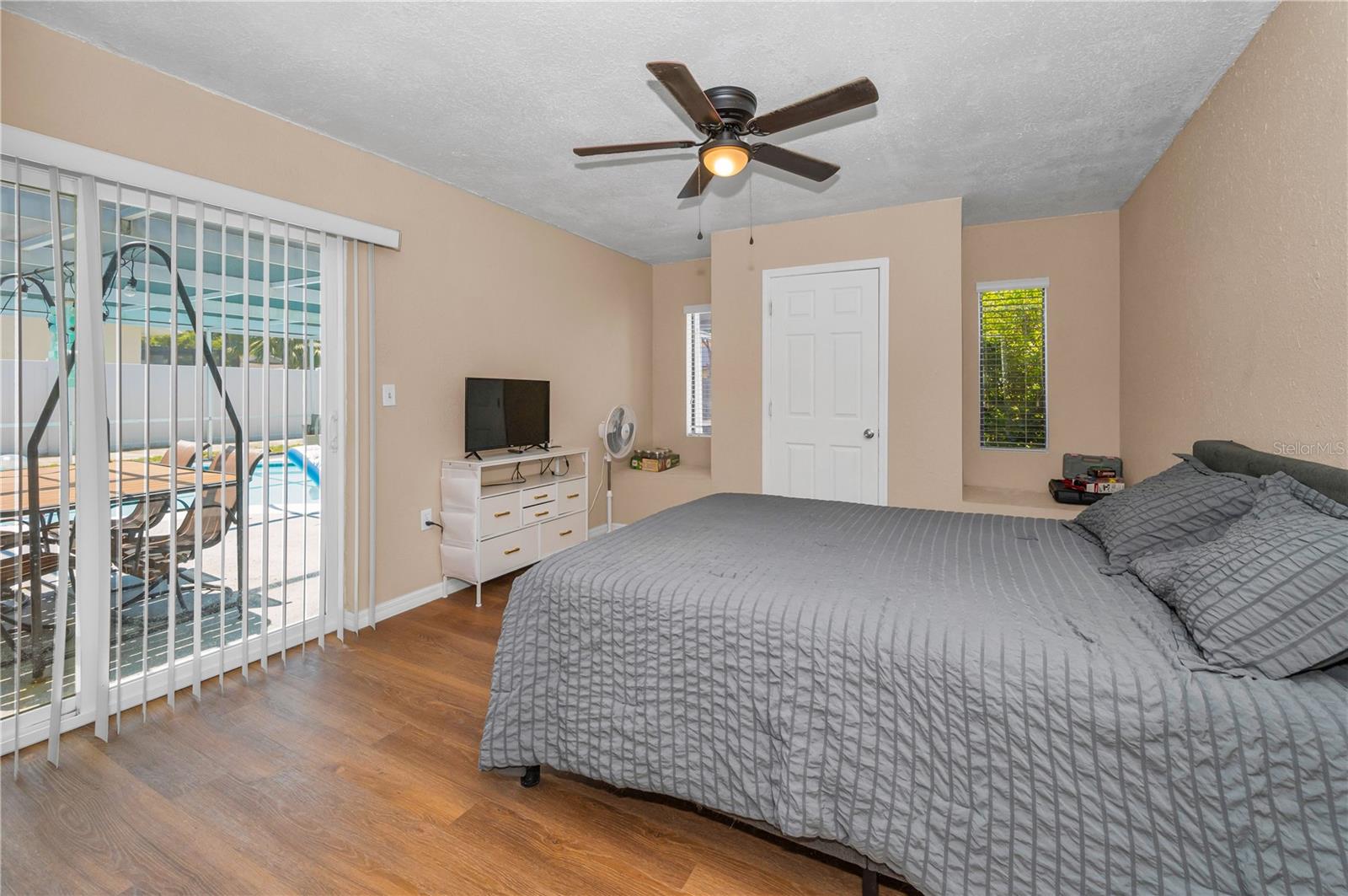 Image 29 of 42 For 11121 Peppertree Lane