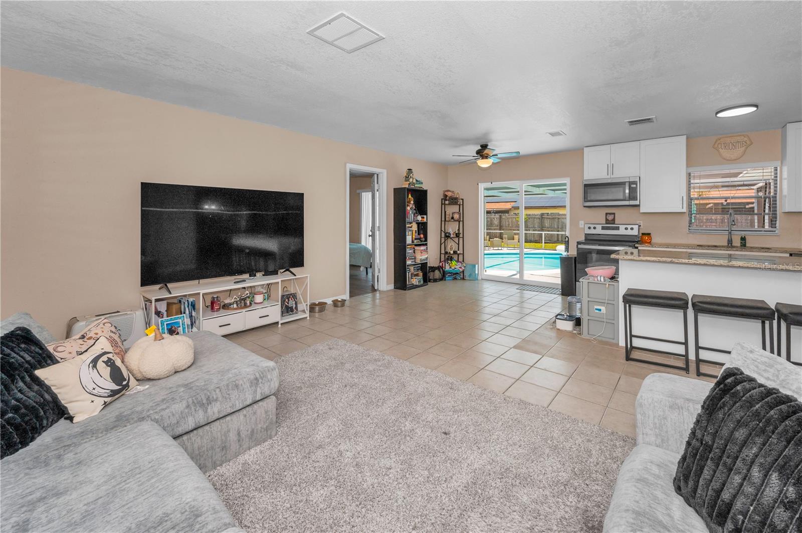 Image 34 of 42 For 11121 Peppertree Lane