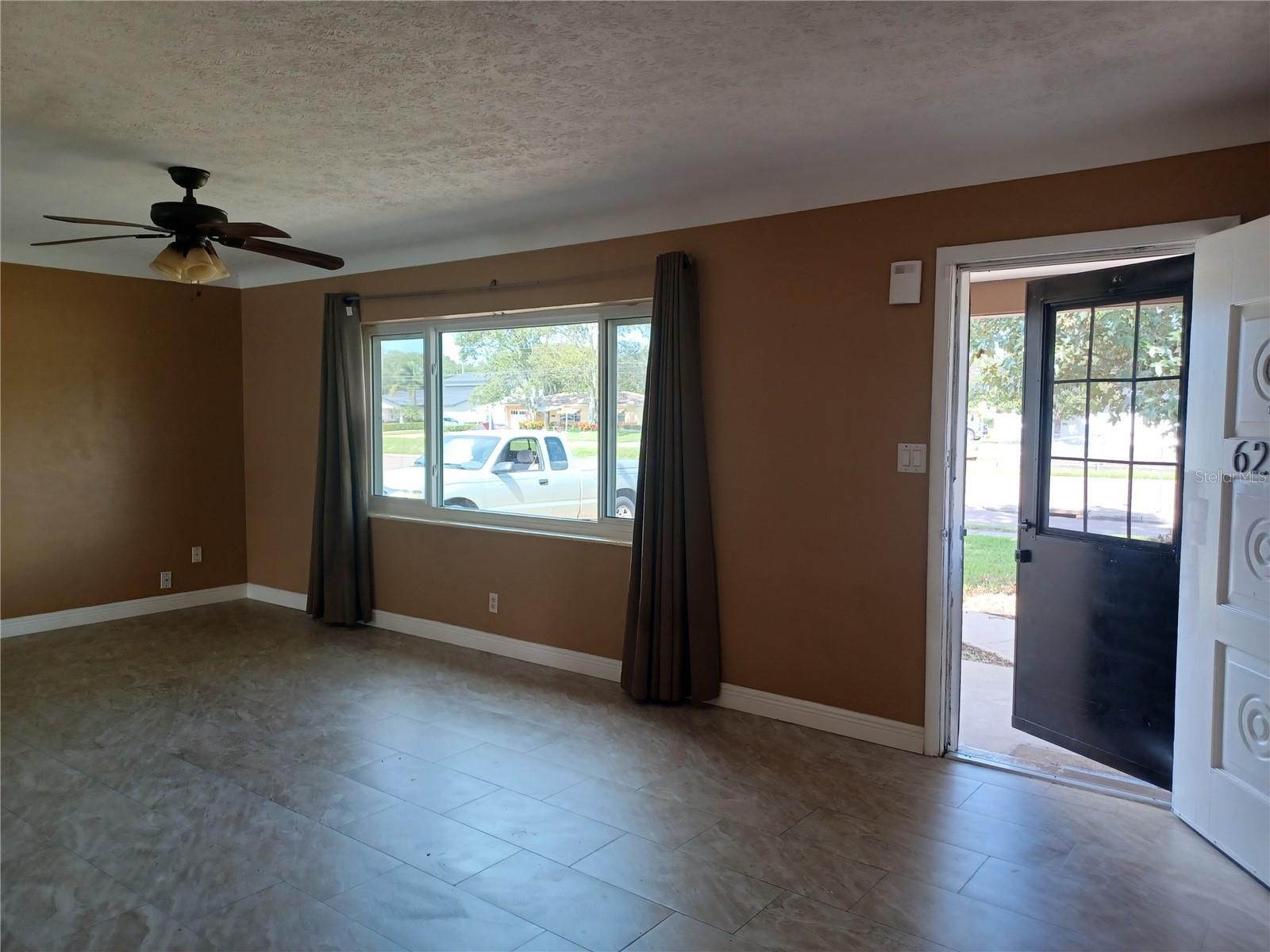 Image 3 of 14 For 6250 16th Street N