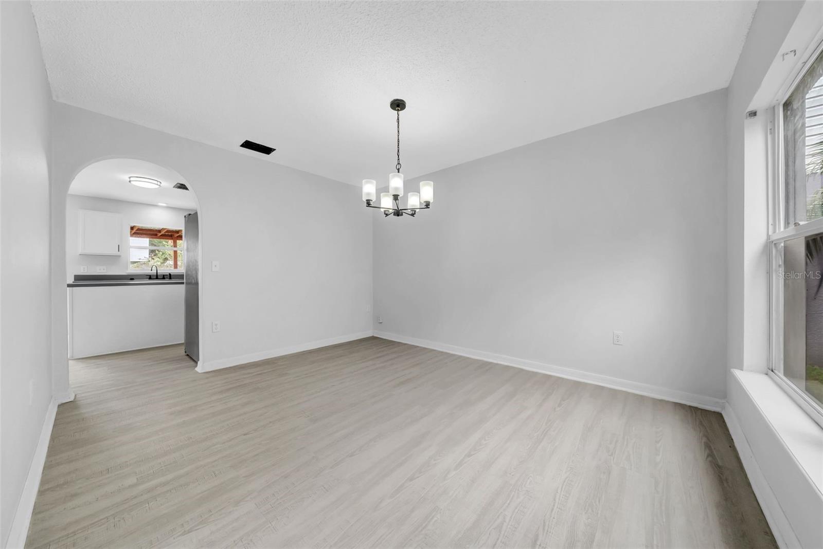 Image 11 of 47 For 10337 River Bream Drive