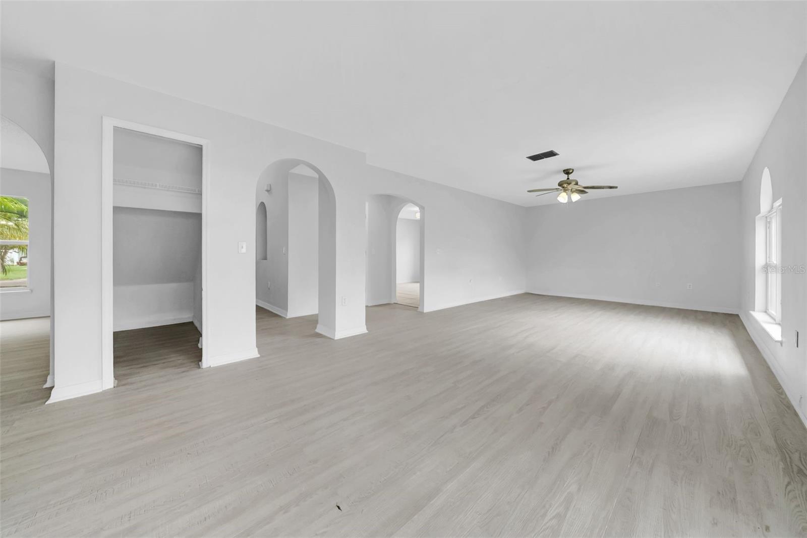 Image 16 of 47 For 10337 River Bream Drive