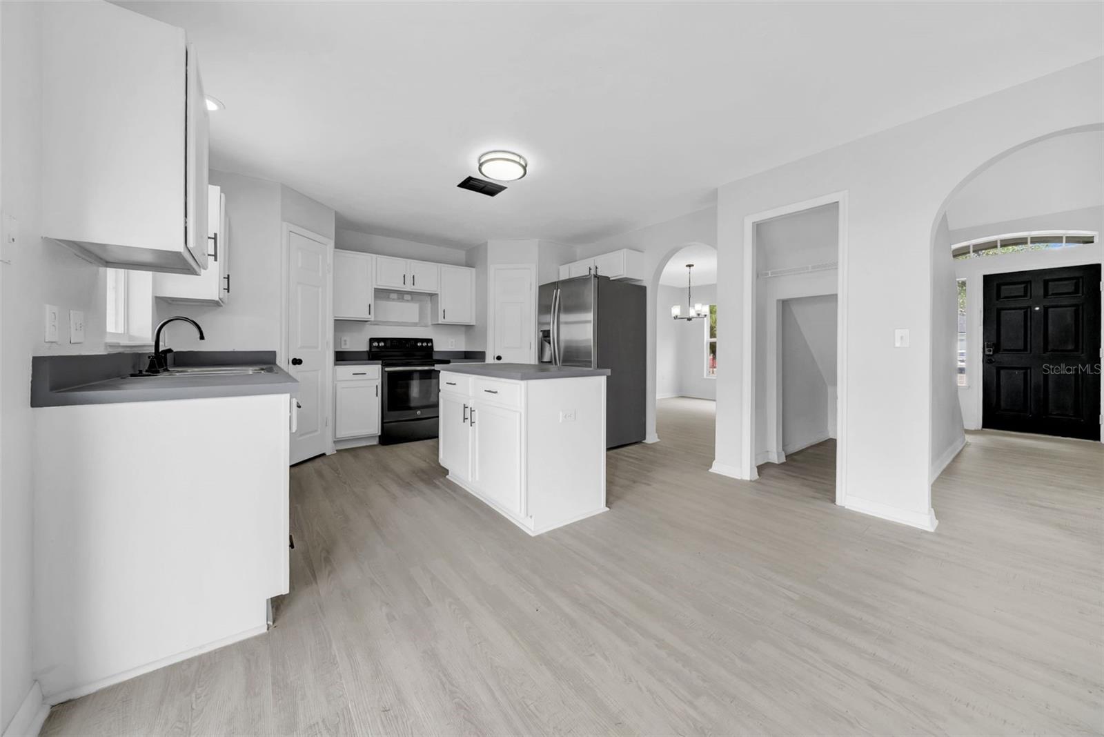 Image 17 of 47 For 10337 River Bream Drive