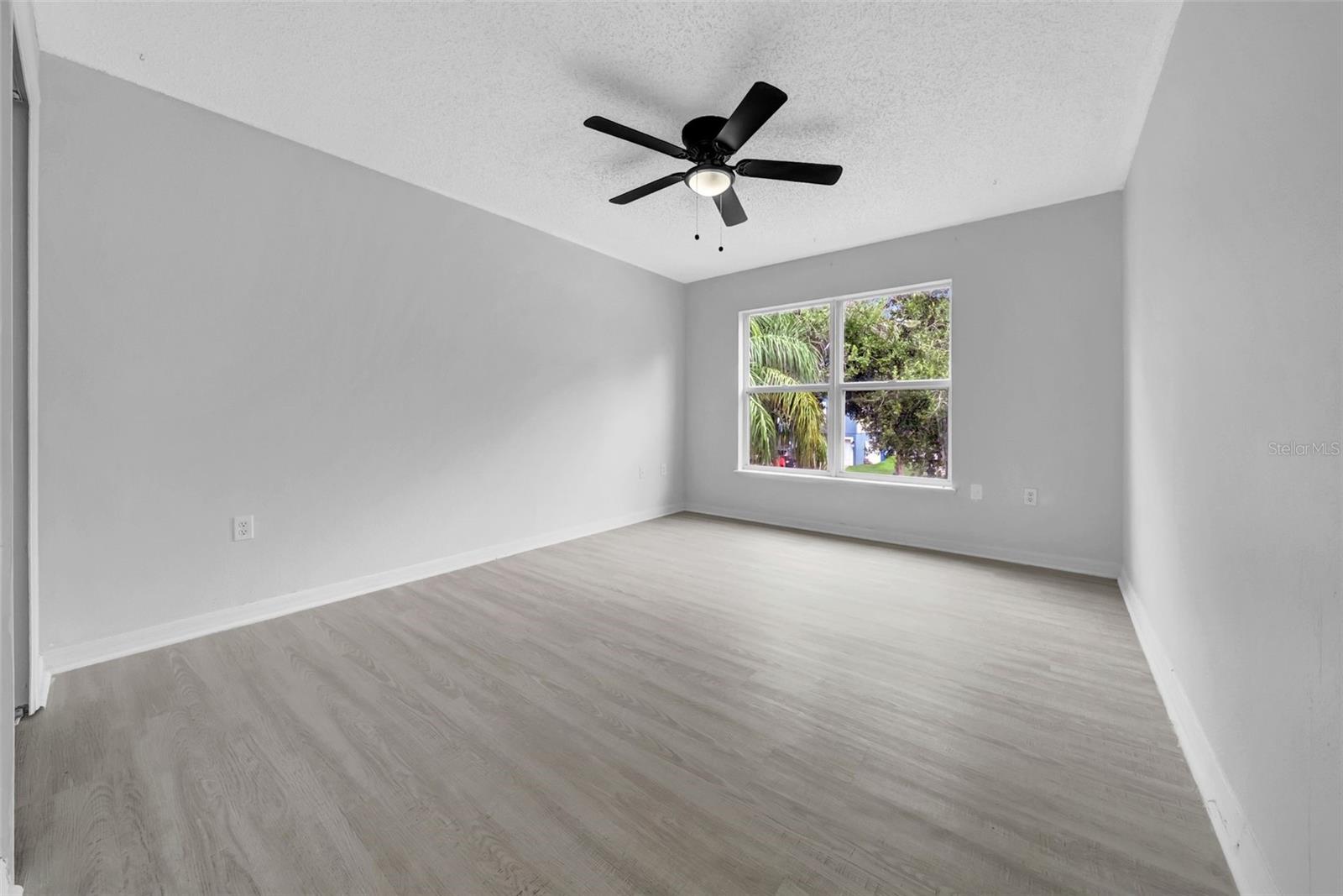 Image 28 of 47 For 10337 River Bream Drive