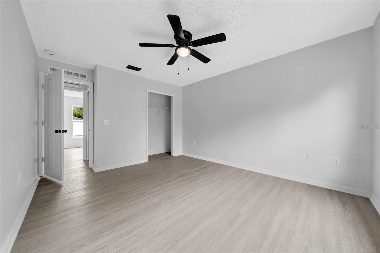 Image 29 of 47 For 10337 River Bream Drive