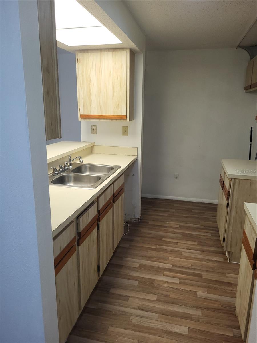 Image 6 of 12 For 7507 Katherine Drive
