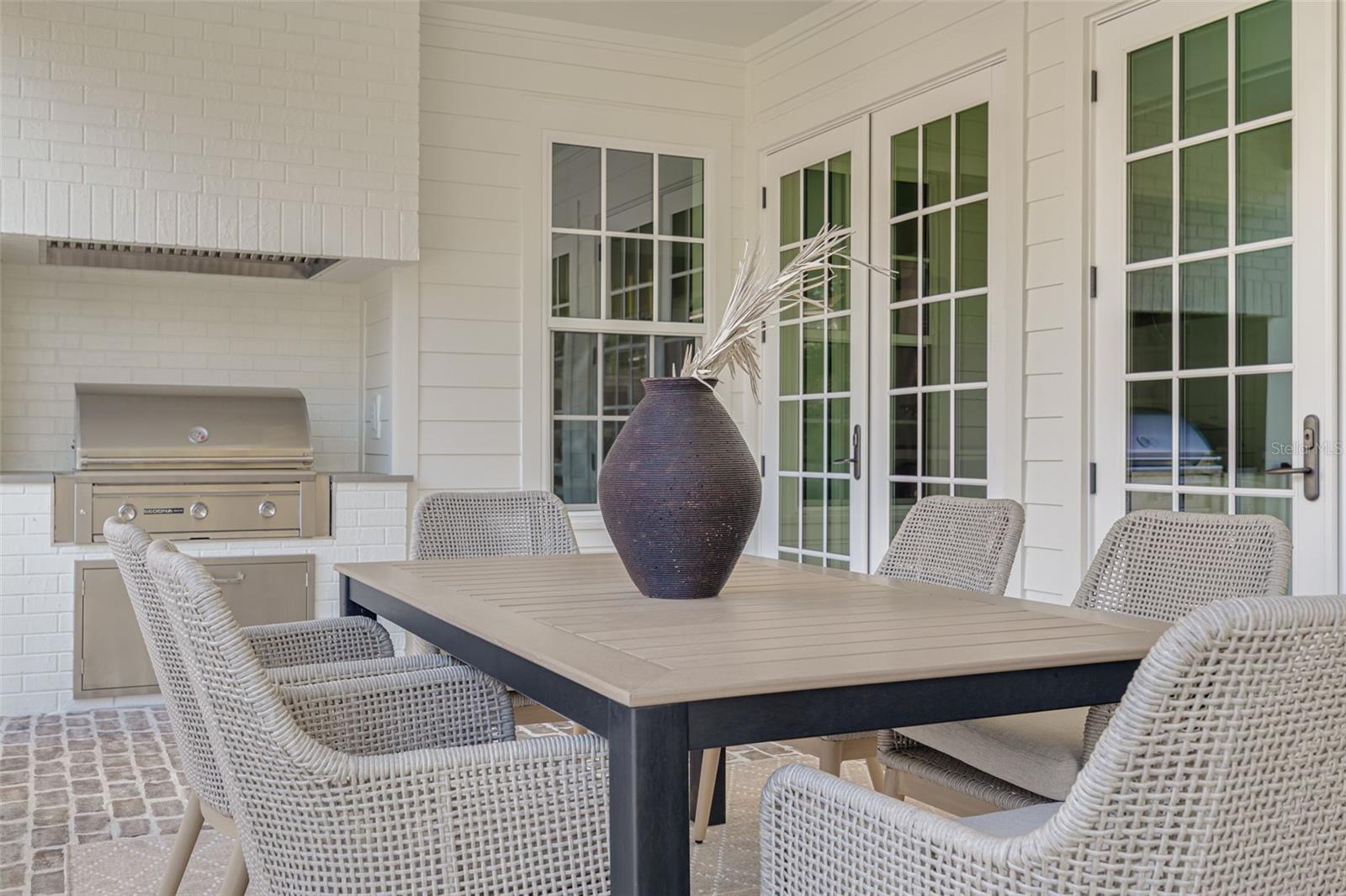 Listing photo id 51 for 705 17th Avenue Ne