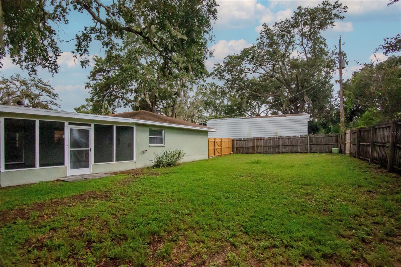 Image 20 of 28 For 2209 Boxwood Way