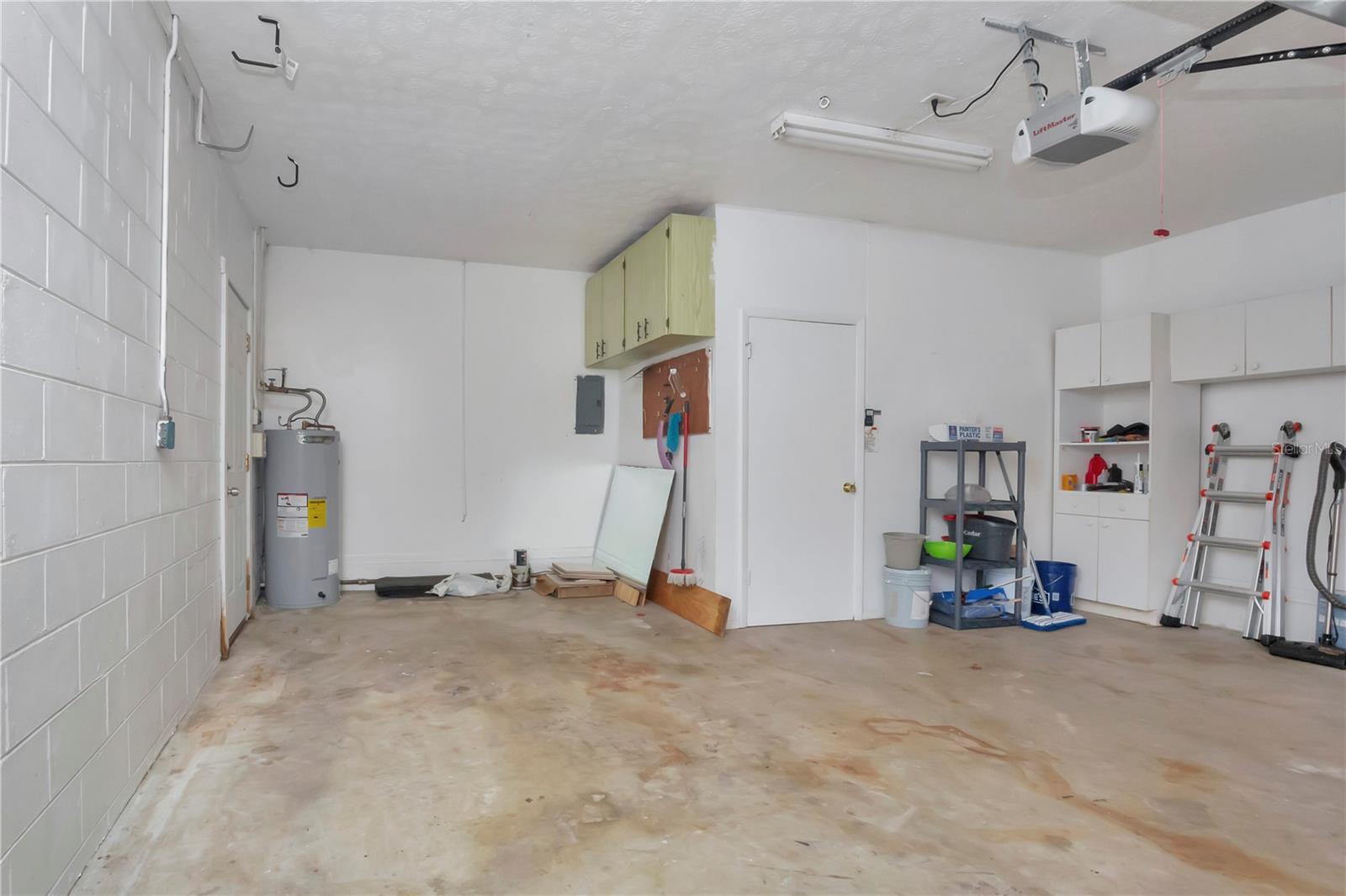 Image 22 of 28 For 2209 Boxwood Way