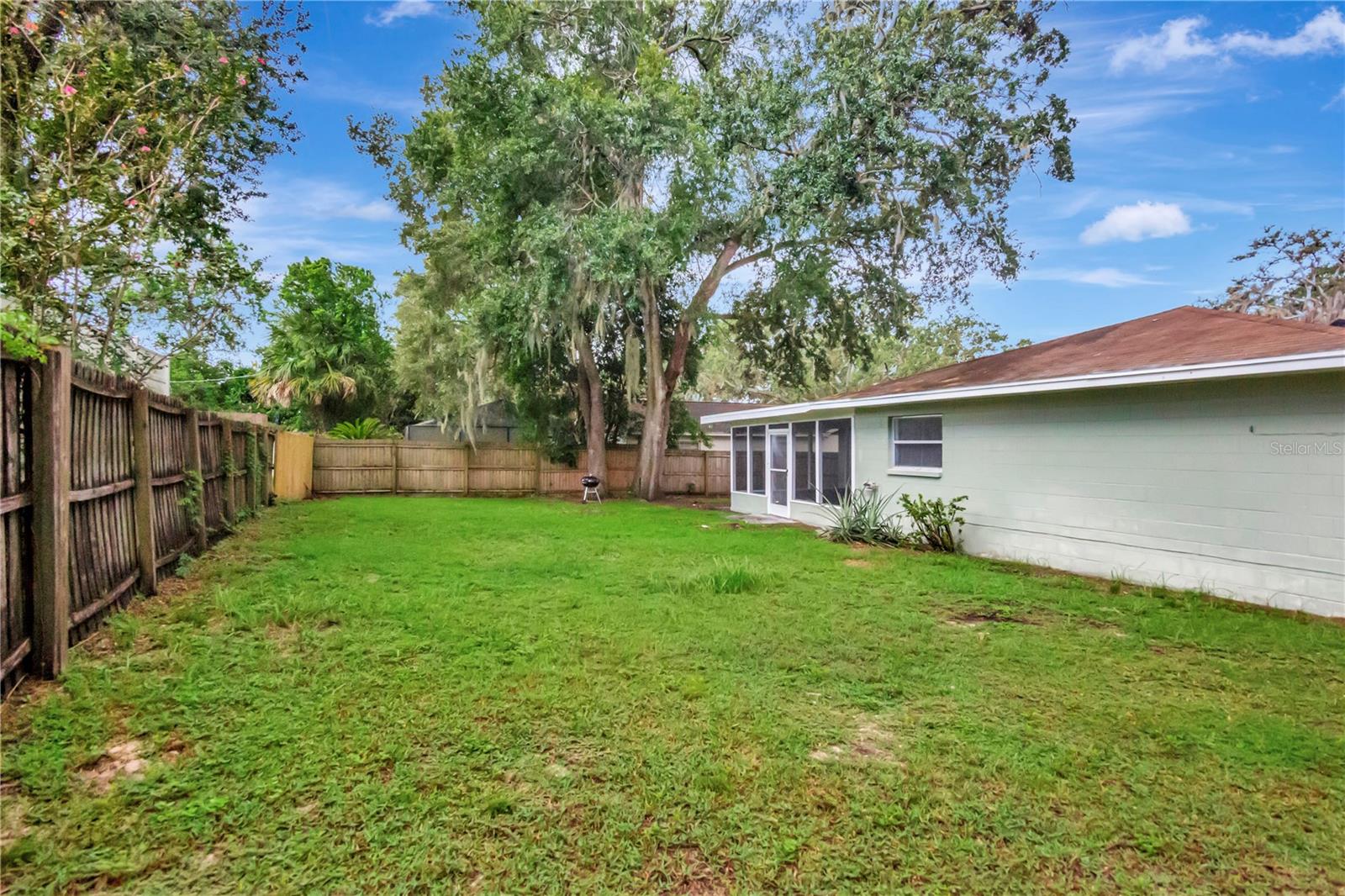 Image 23 of 28 For 2209 Boxwood Way