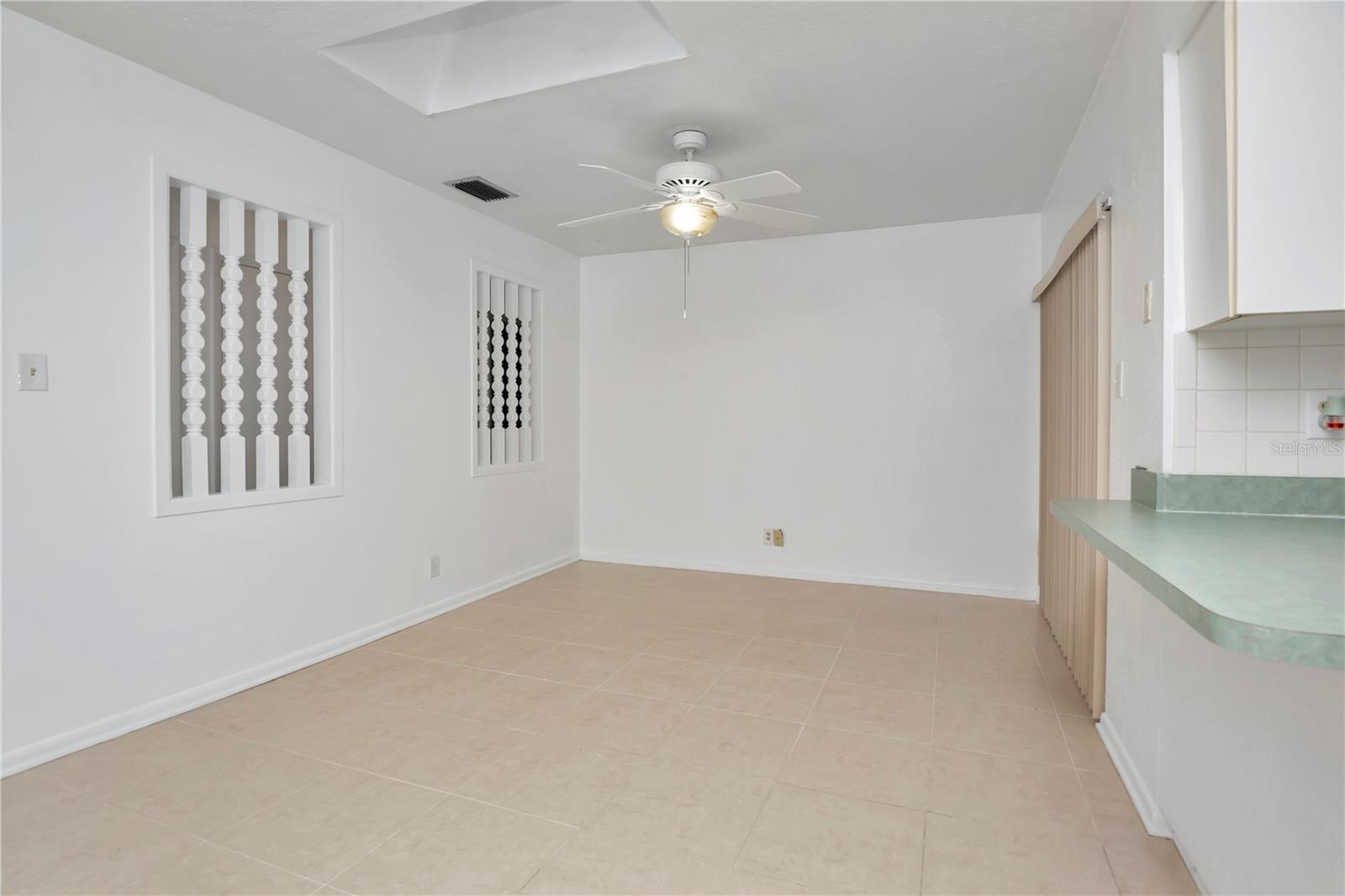 Image 7 of 28 For 2209 Boxwood Way