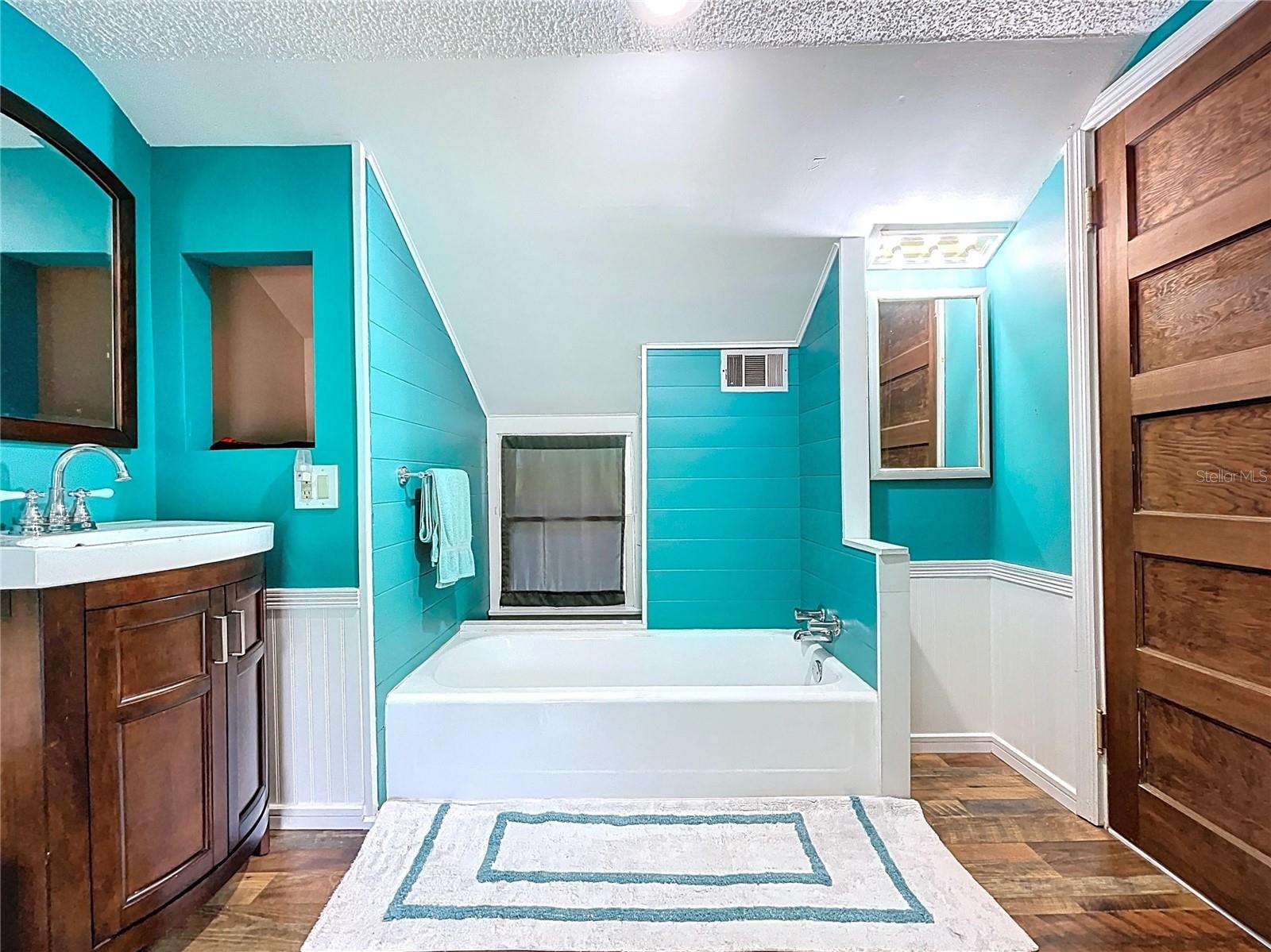 Image 36 of 62 For 363 14th Street Nw