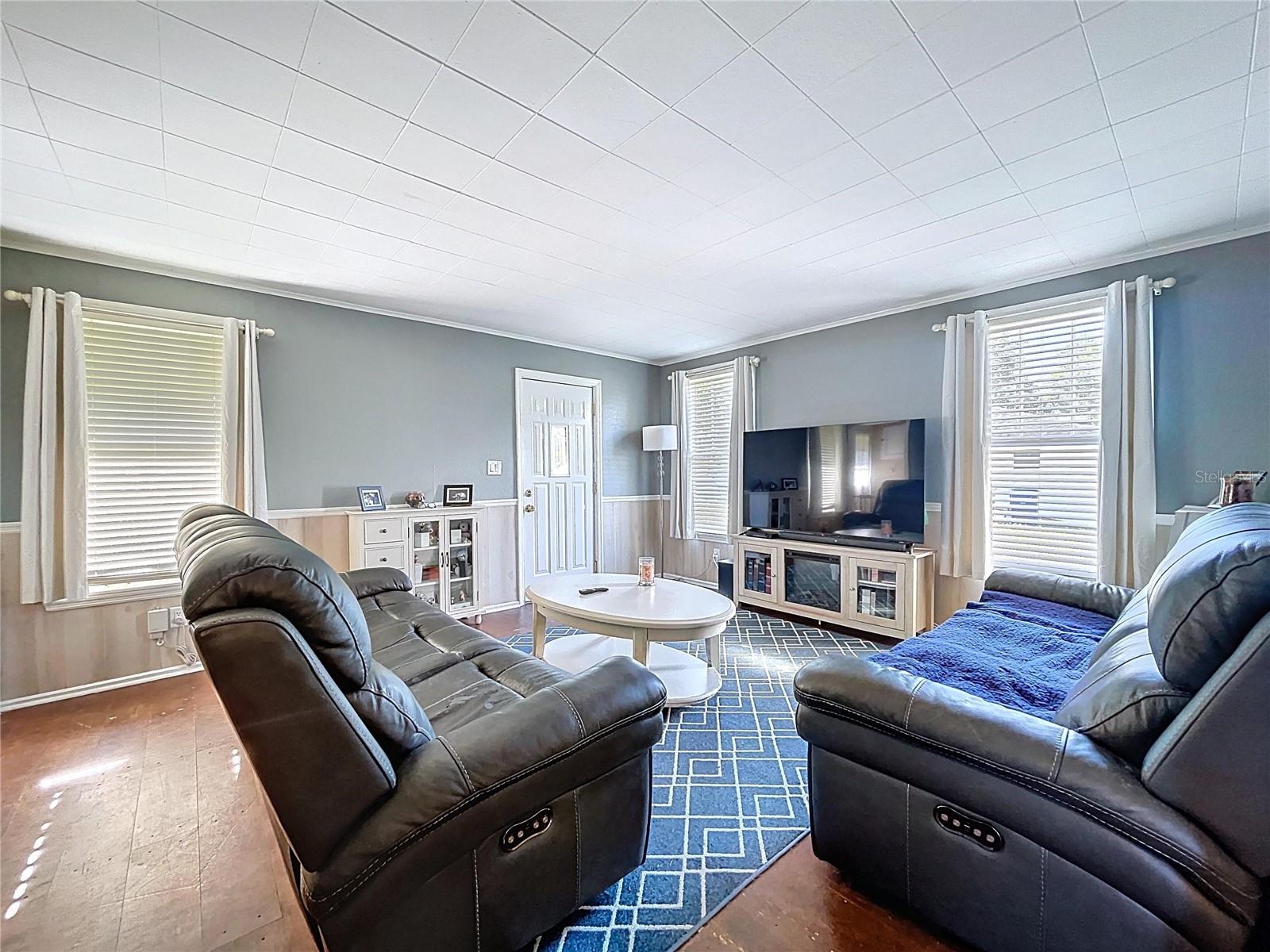 Image 8 of 62 For 363 14th Street Nw