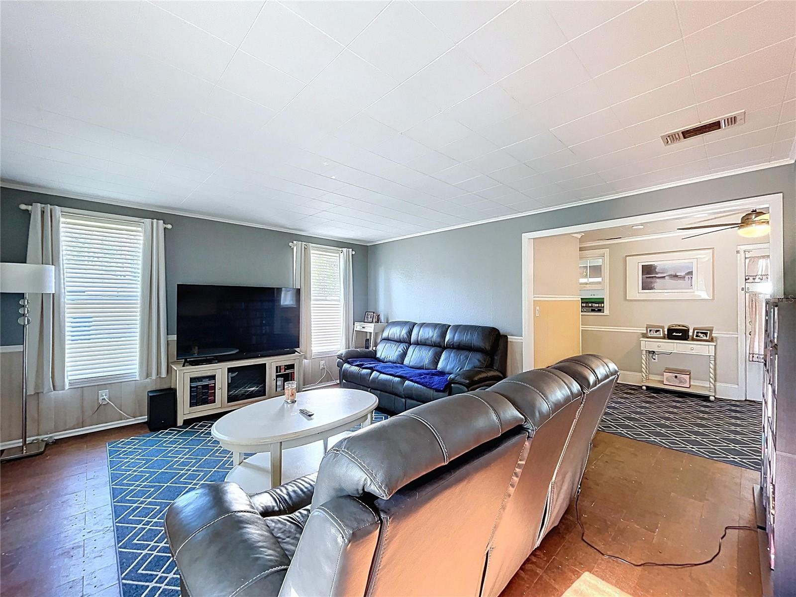 Image 9 of 62 For 363 14th Street Nw