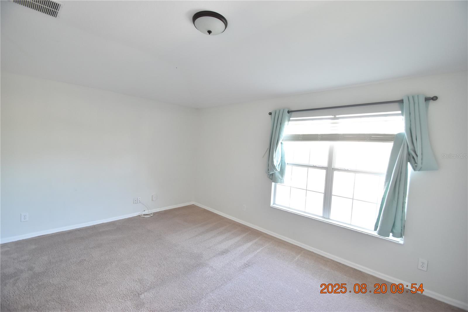 Image 13 of 34 For 12378 Foxmoor Peak Drive