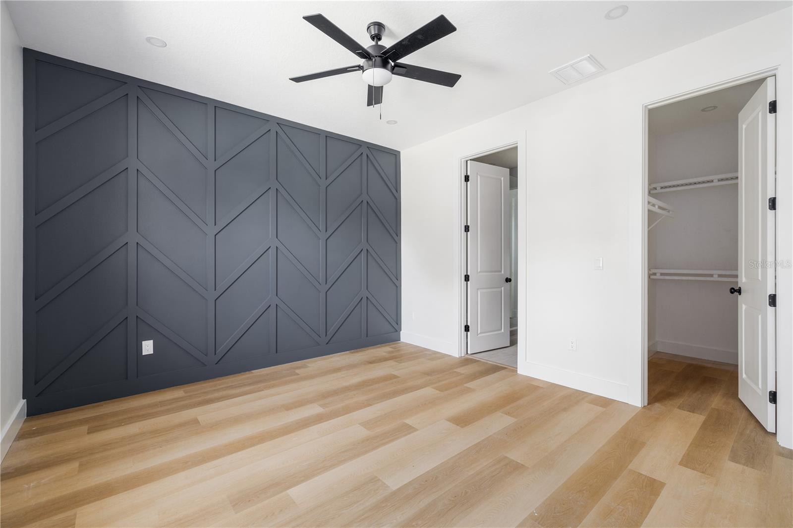 Listing photo id 8 for 1515 Knollwood Street