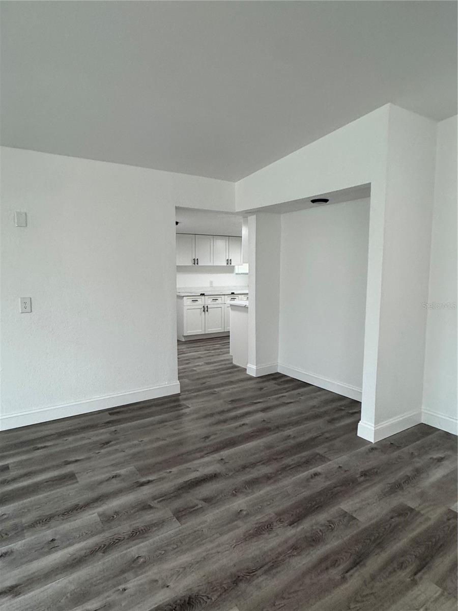 Image 4 of 24 For 738 Strain Boulevard