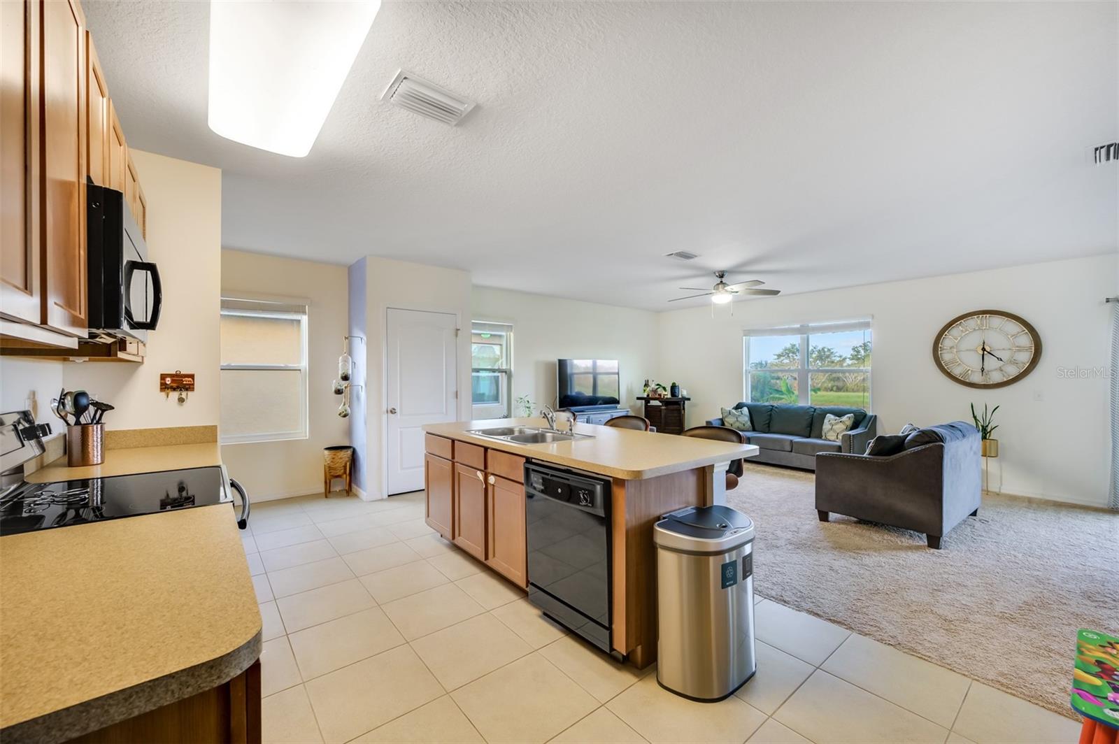 Image 7 of 22 For 10530 Whispering Hammock Drive