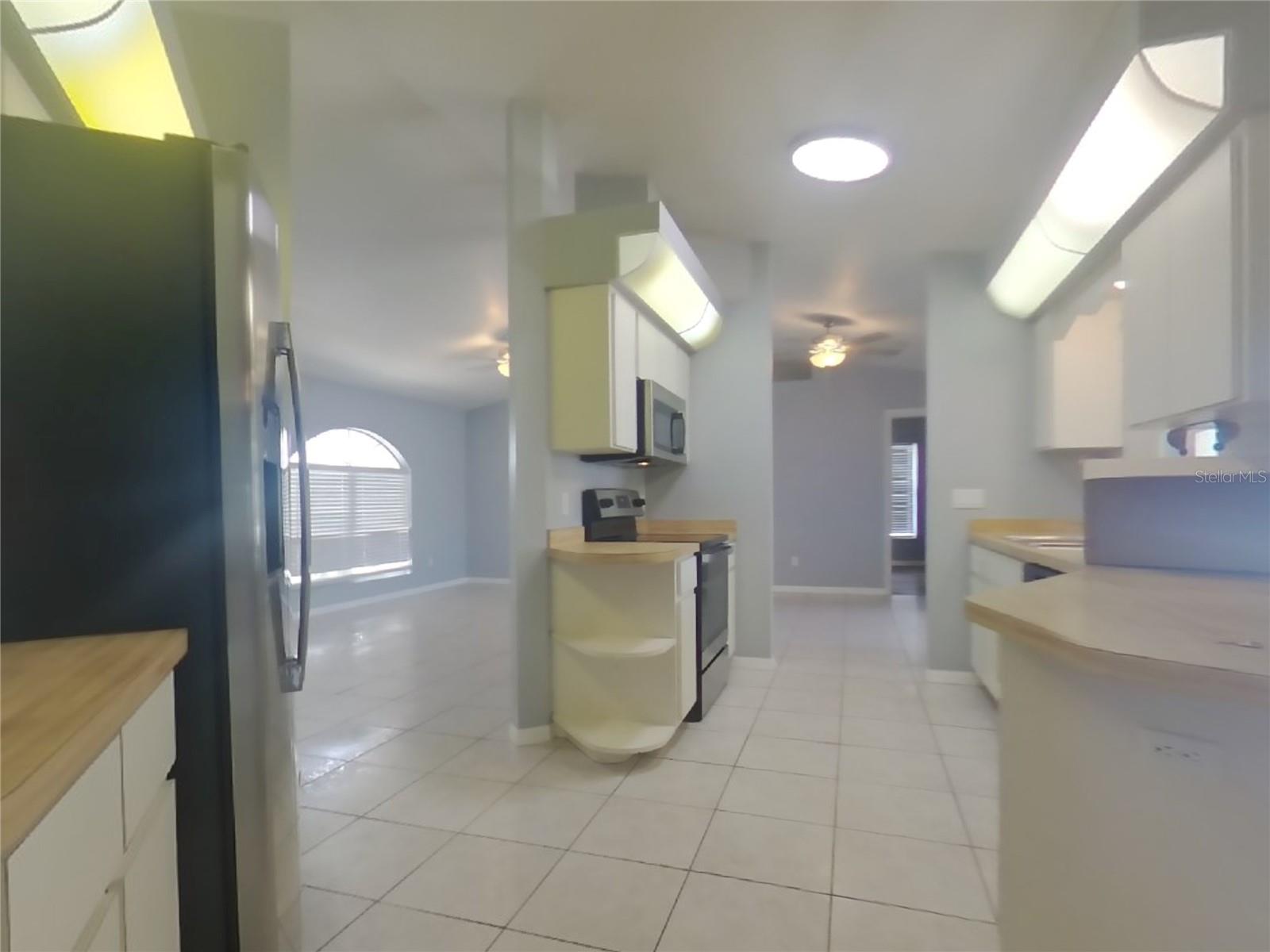 Image 5 of 15 For 99 Sandhurst Drive