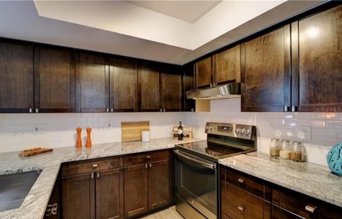 Image 8 of 16 For 7164 Almendro Terrace 1