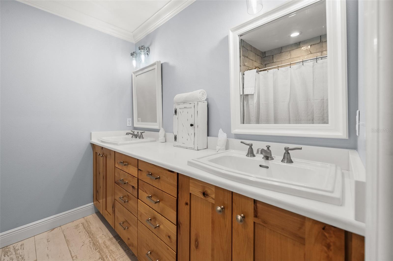 Image 12 of 20 For 1916 38th Street W