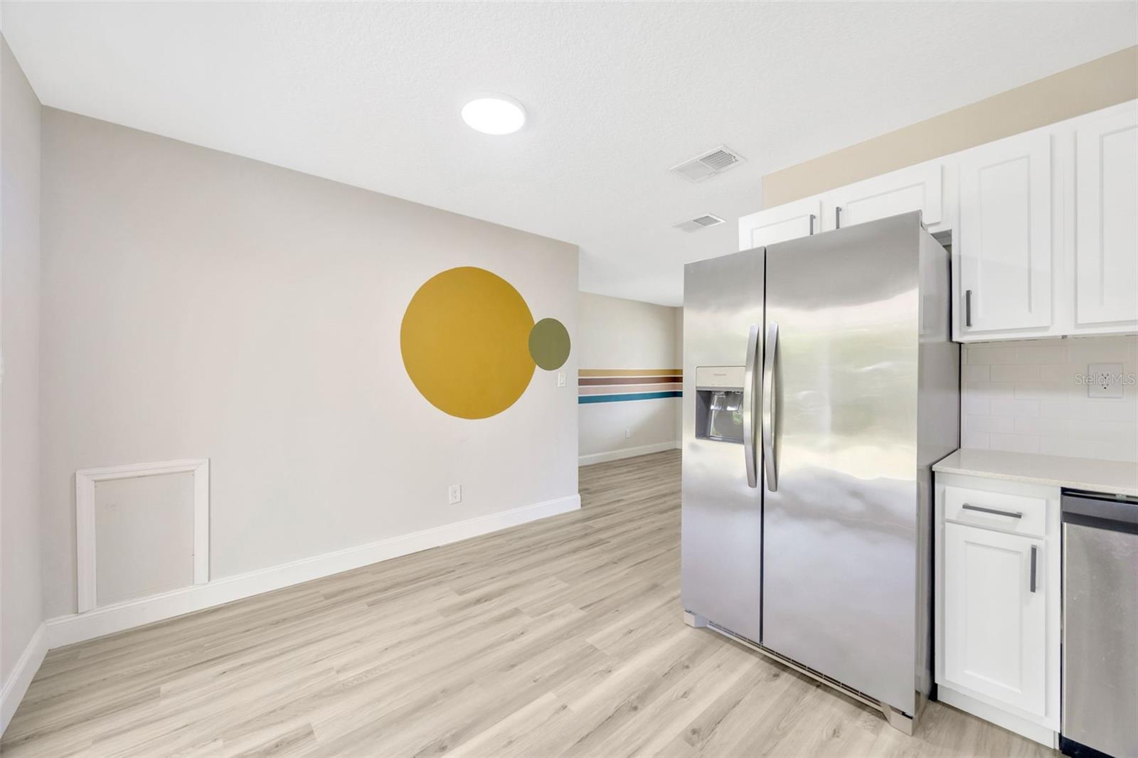 Image 10 of 37 For 5242 45th Avenue N