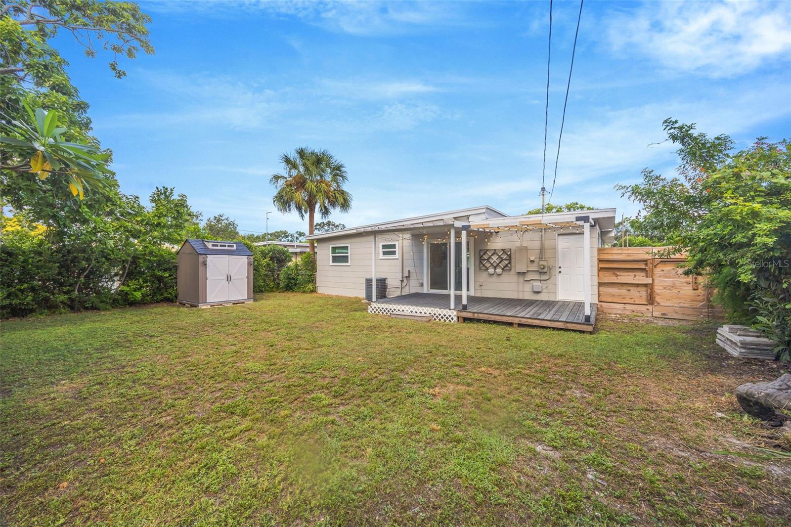 Image 17 of 37 For 5242 45th Avenue N