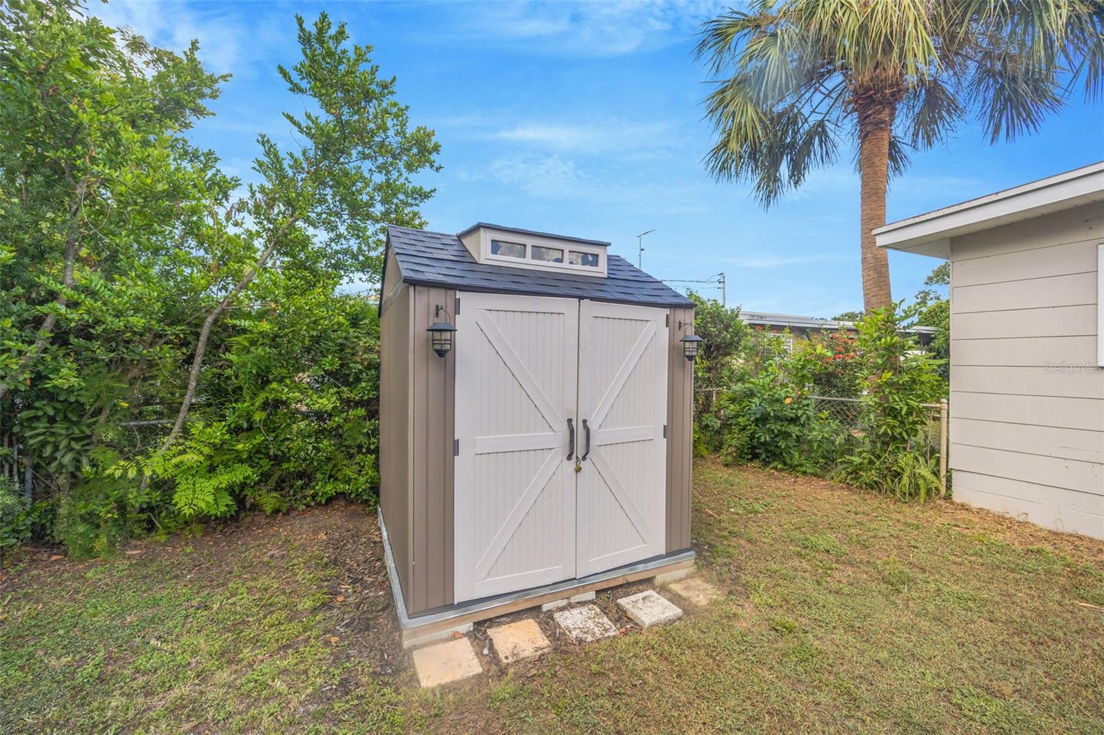 Image 21 of 37 For 5242 45th Avenue N